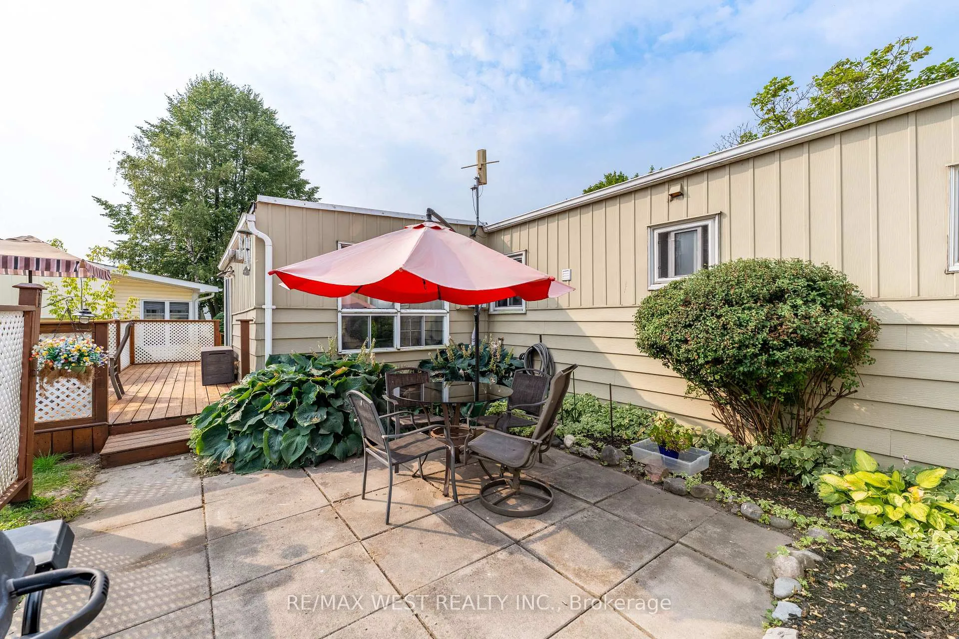 Photo 8 of 16 Wheelhouse Drive, Clarington, Bowmanville — HOMEH