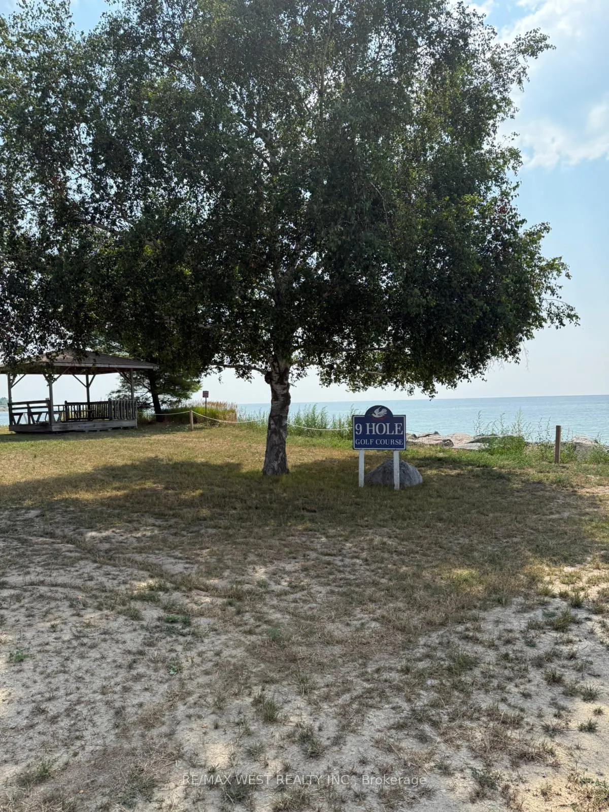 Photo 14 of 16 Wheelhouse Drive, Clarington, Bowmanville — HOMEH