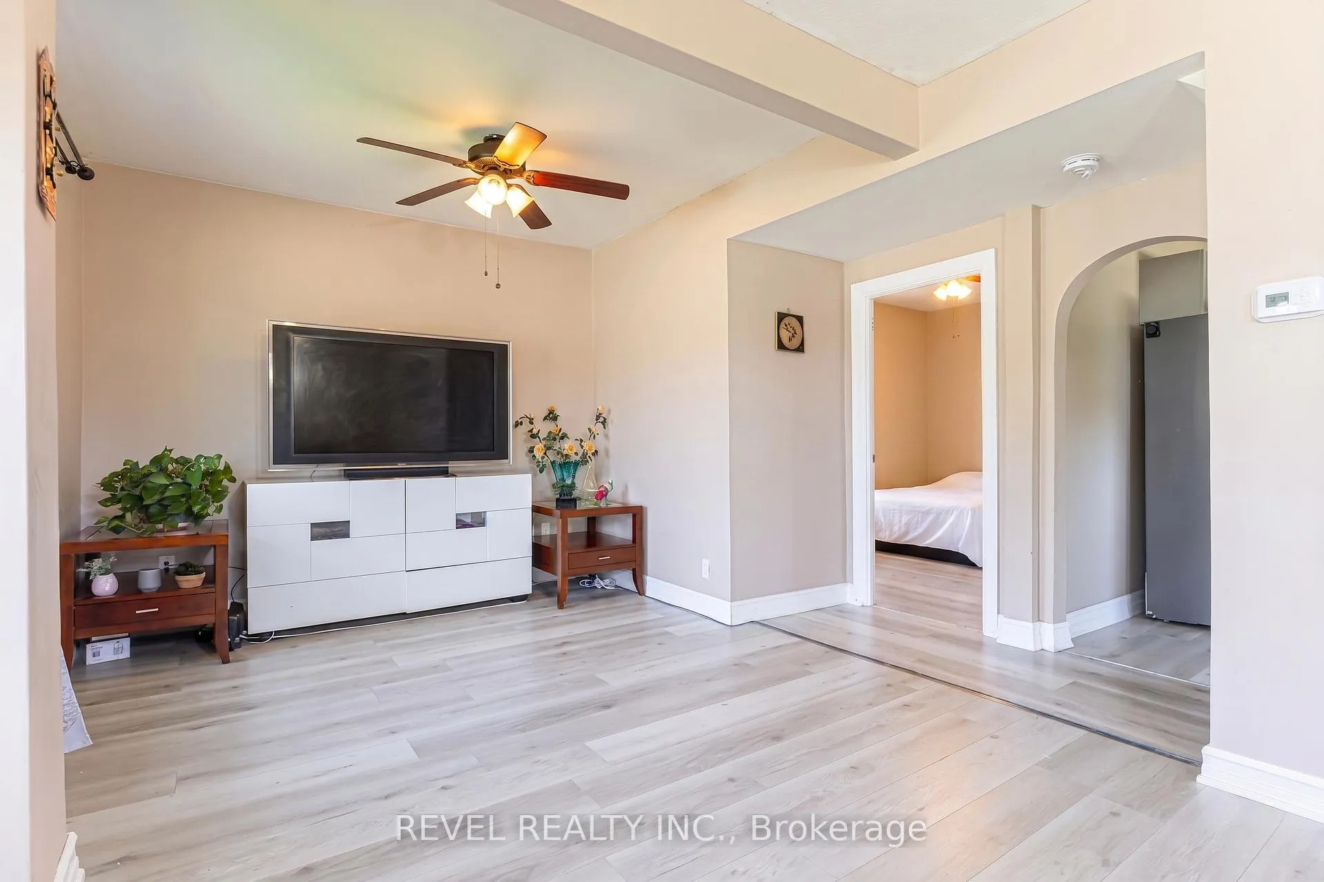 Photo 6 of 241 Annis Street, Oshawa, Lakeview — HOMEH