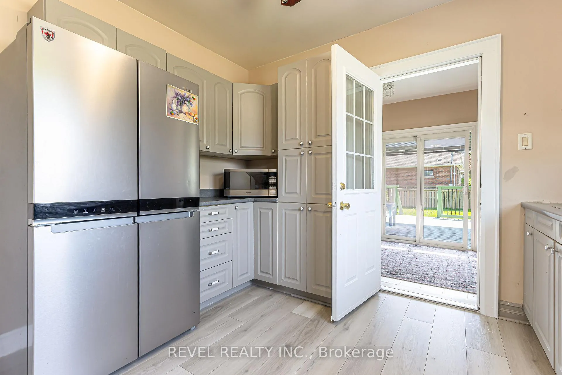 Photo 12 of 241 Annis Street, Oshawa, Lakeview — HOMEH
