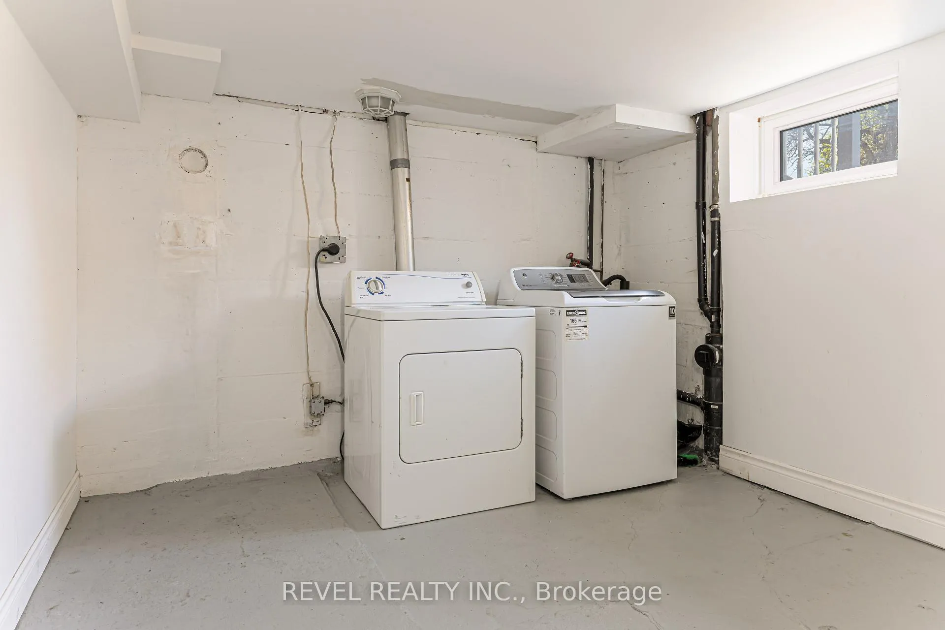 Photo 22 of 241 Annis Street, Oshawa, Lakeview — HOMEH