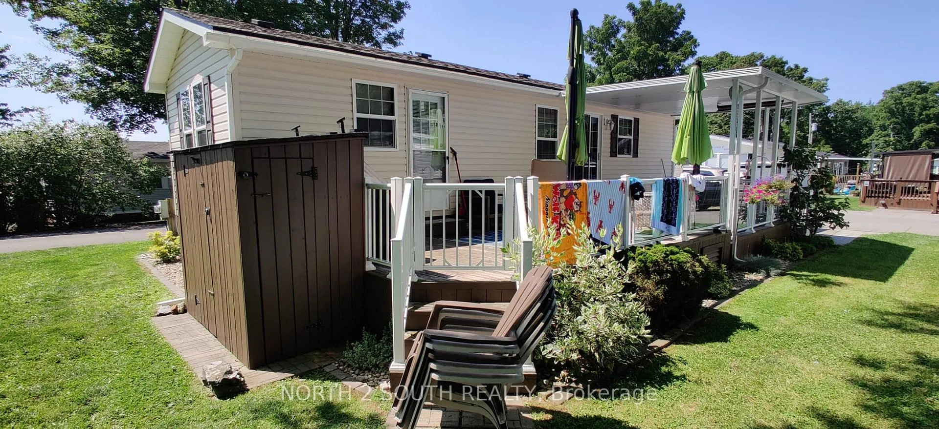 Photo 2 of 65 Hickory Lane, Port Colborne, Bethel — HOMEH