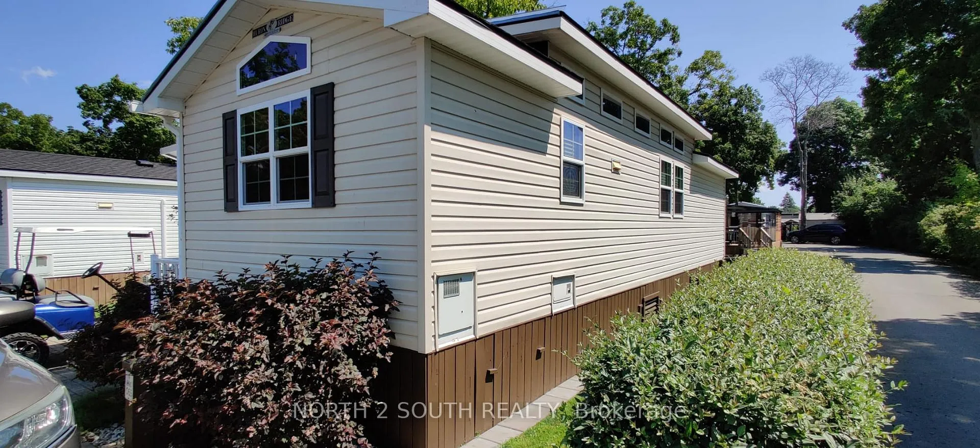 Photo 13 of 65 Hickory Lane, Port Colborne, Bethel — HOMEH