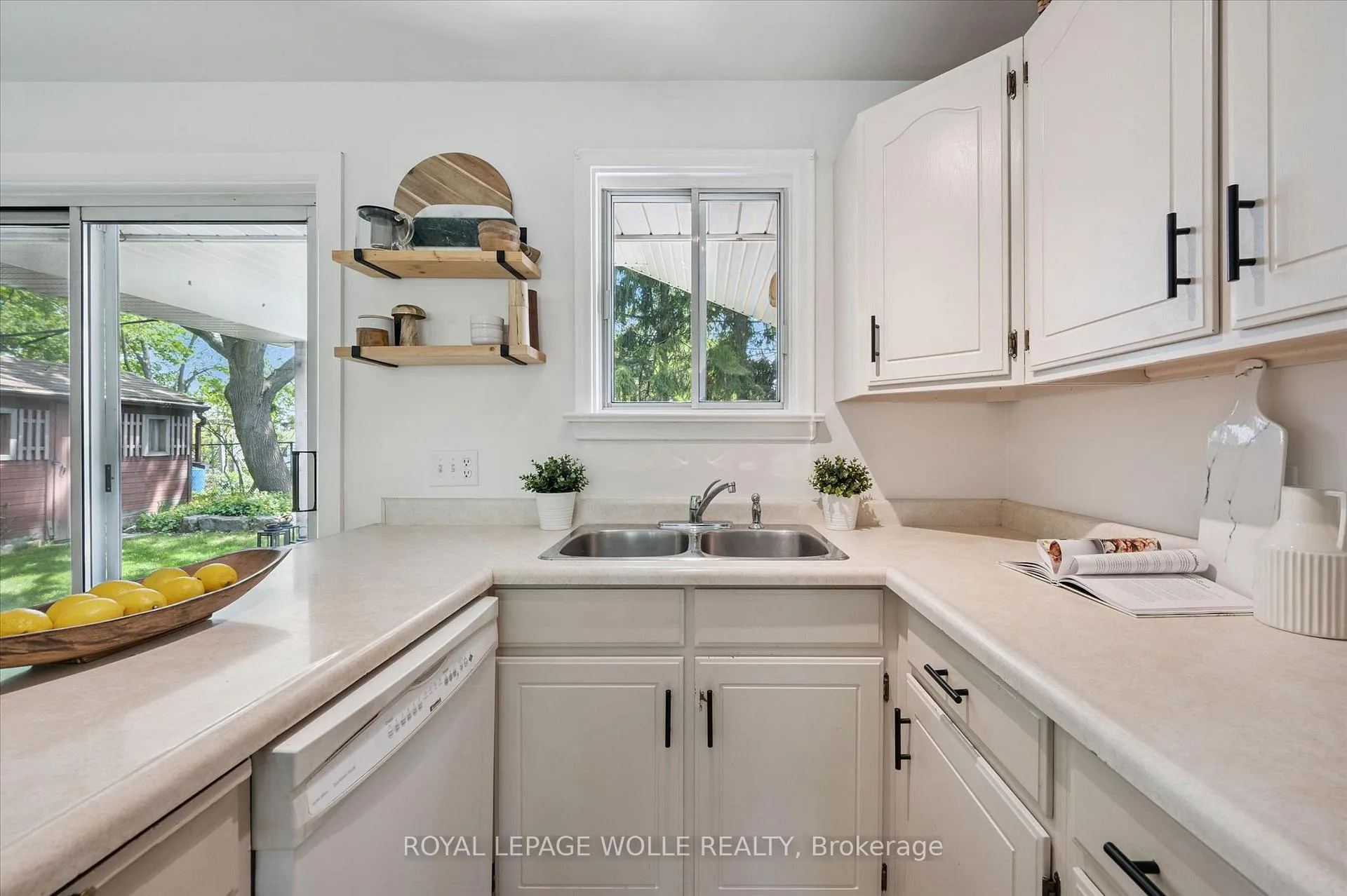 Photo 8 of 98 Chelsea Road, Kitchener — HOMEH