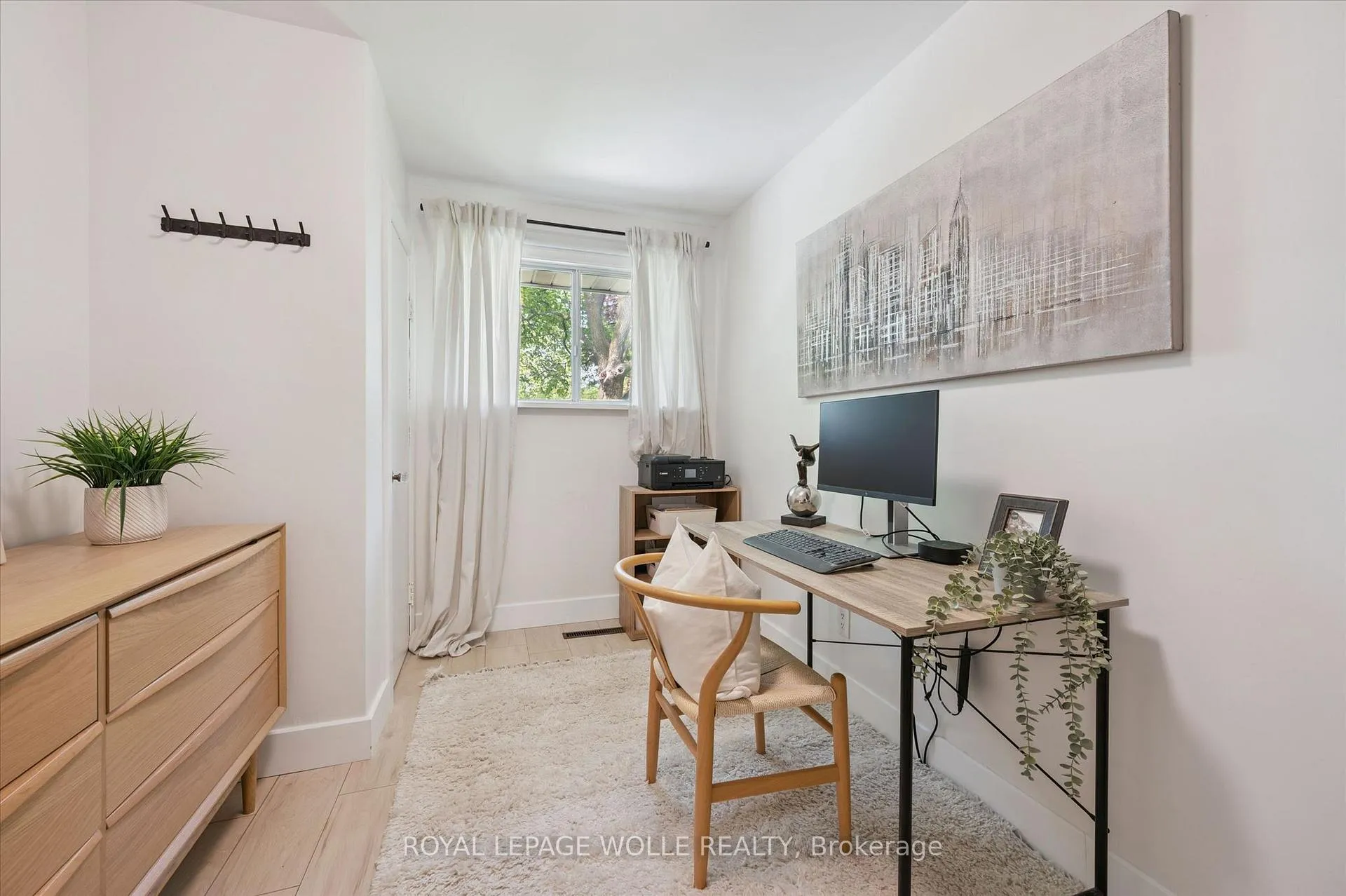 Photo 12 of 98 Chelsea Road, Kitchener — HOMEH