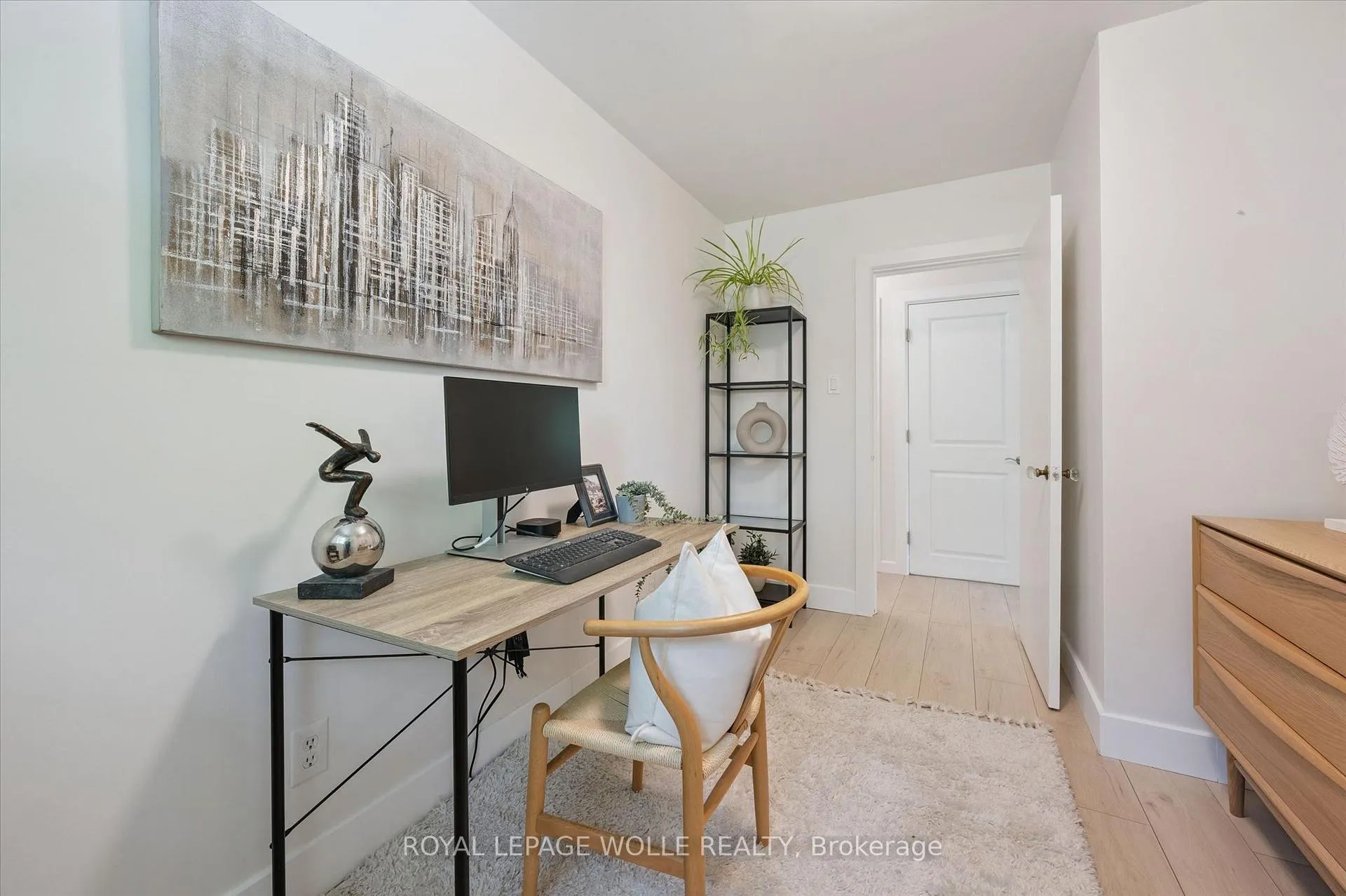 Photo 13 of 98 Chelsea Road, Kitchener — HOMEH