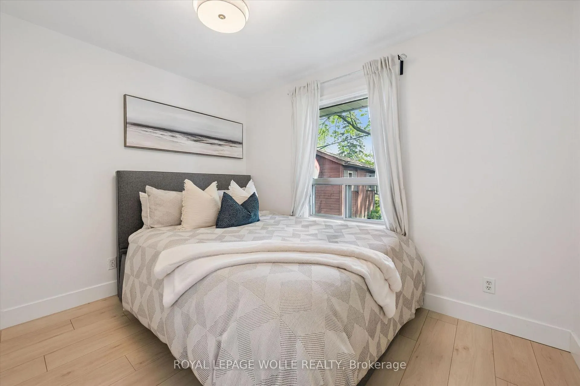Photo 15 of 98 Chelsea Road, Kitchener — HOMEH