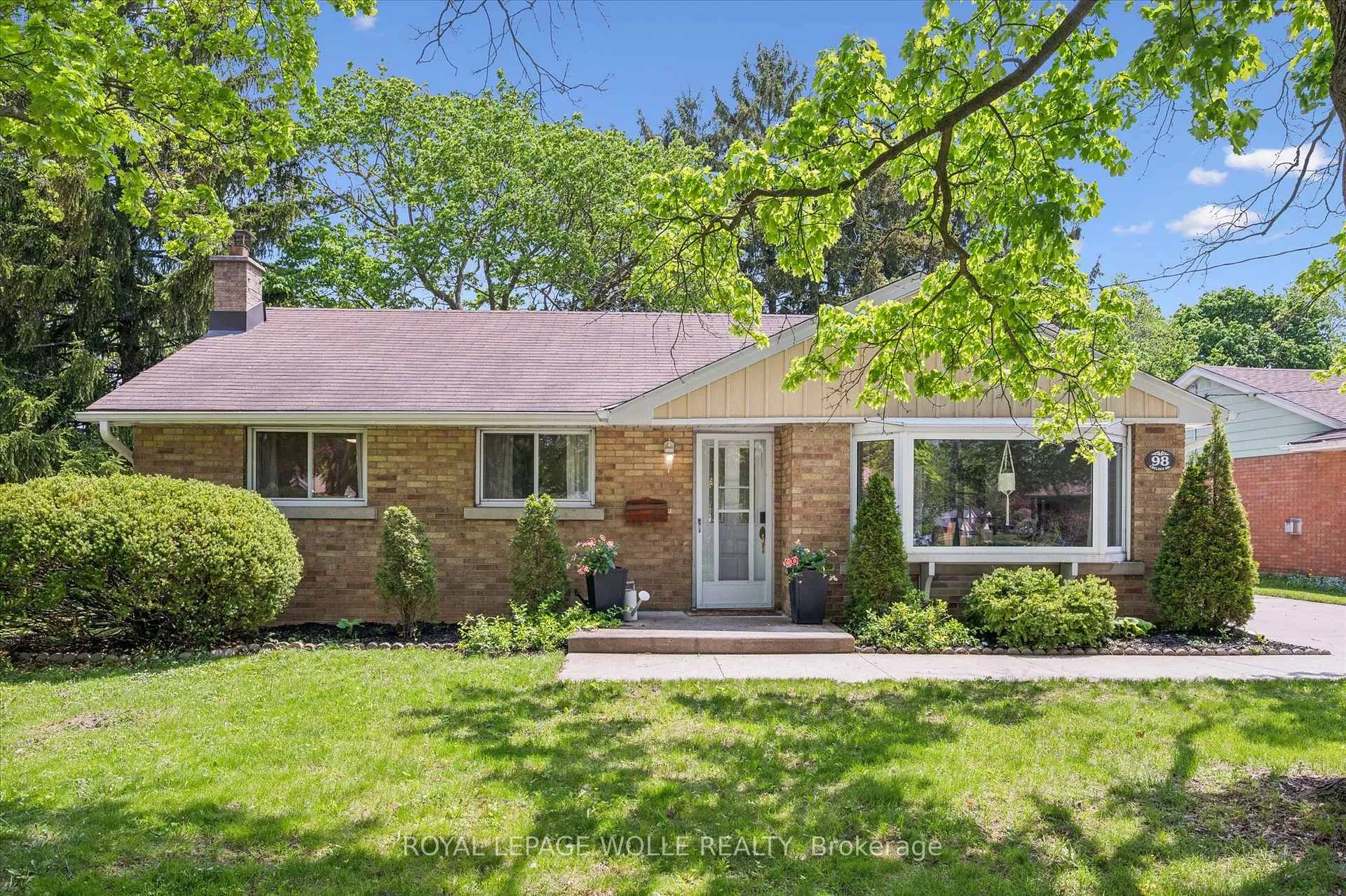 Photo 34 of 98 Chelsea Road, Kitchener — HOMEH