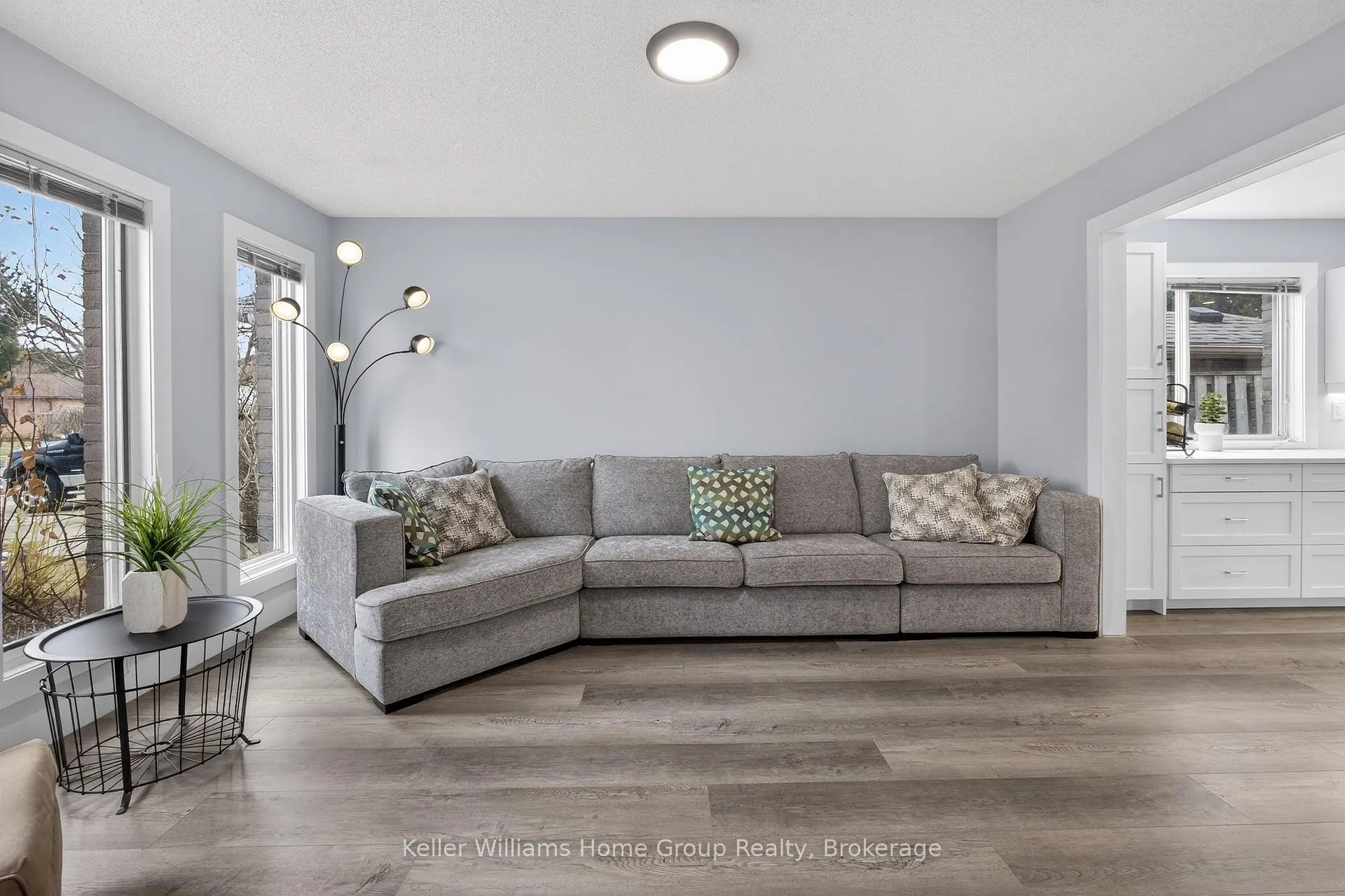 Photo 5 of 42 Freshmeadow Way, Guelph, Willow West/Sugarbush/West Acres — HOMEH