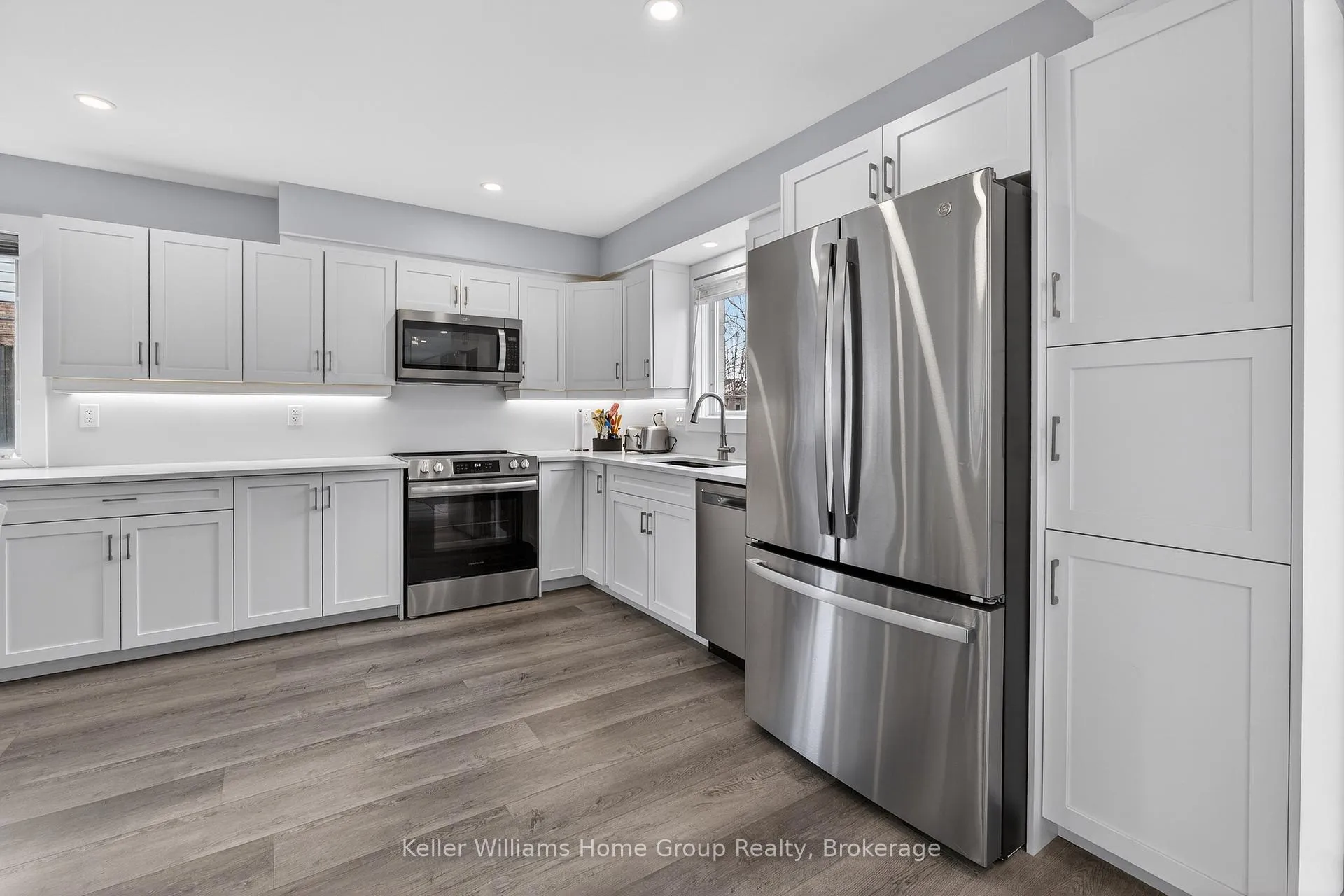 Photo 10 of 42 Freshmeadow Way, Guelph, Willow West/Sugarbush/West Acres — HOMEH