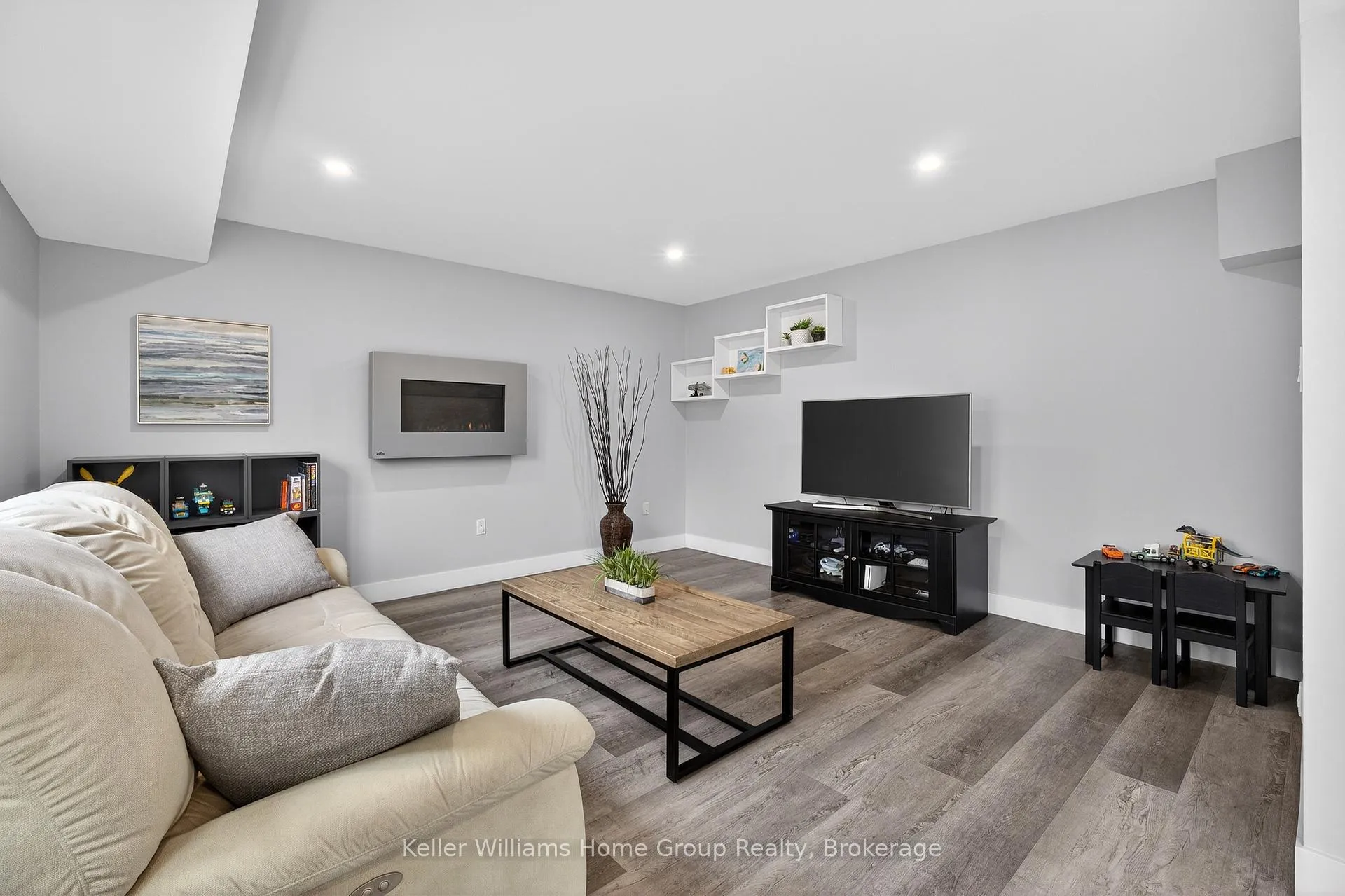 Photo 13 of 42 Freshmeadow Way, Guelph, Willow West/Sugarbush/West Acres — HOMEH