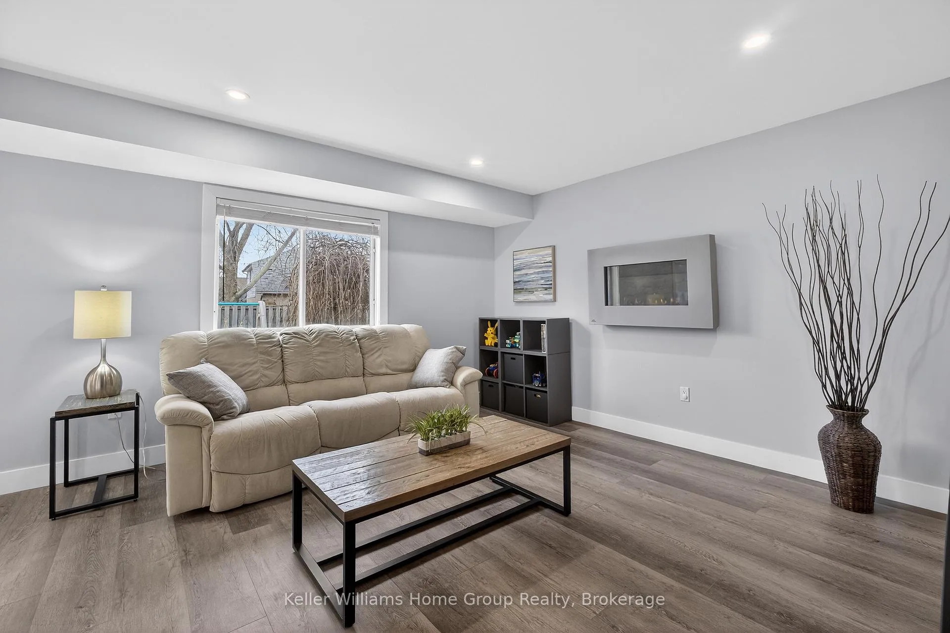 Photo 14 of 42 Freshmeadow Way, Guelph, Willow West/Sugarbush/West Acres — HOMEH