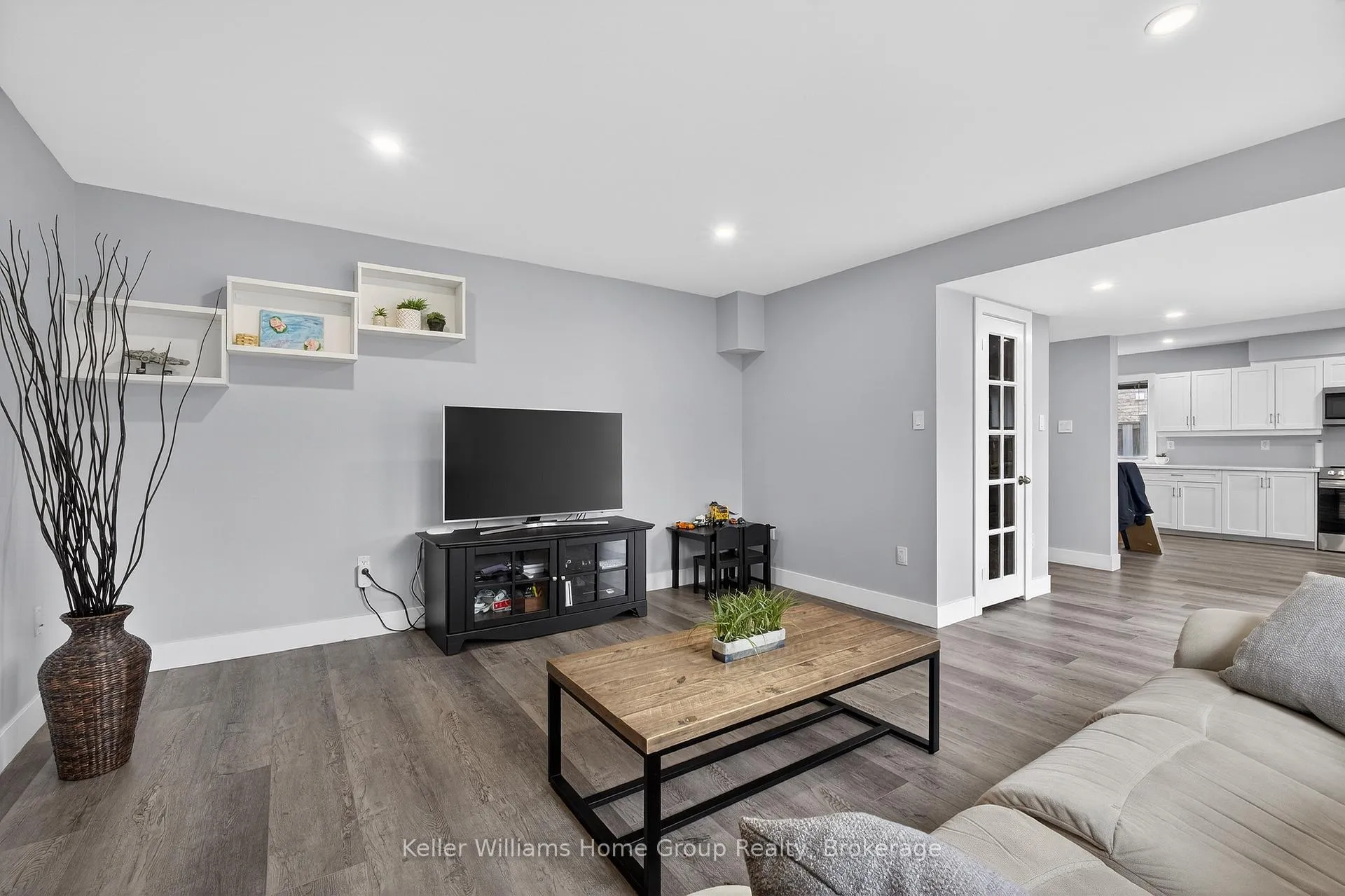 Photo 15 of 42 Freshmeadow Way, Guelph, Willow West/Sugarbush/West Acres — HOMEH