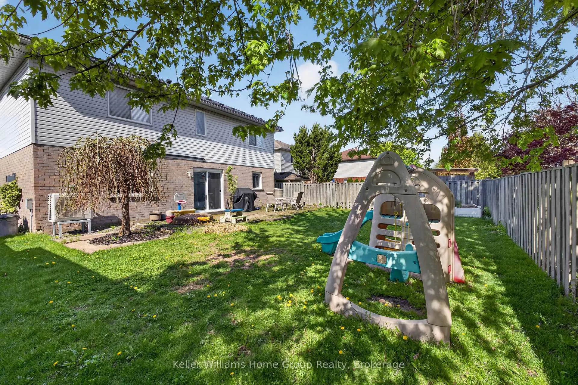 Photo 39 of 42 Freshmeadow Way, Guelph, Willow West/Sugarbush/West Acres — HOMEH
