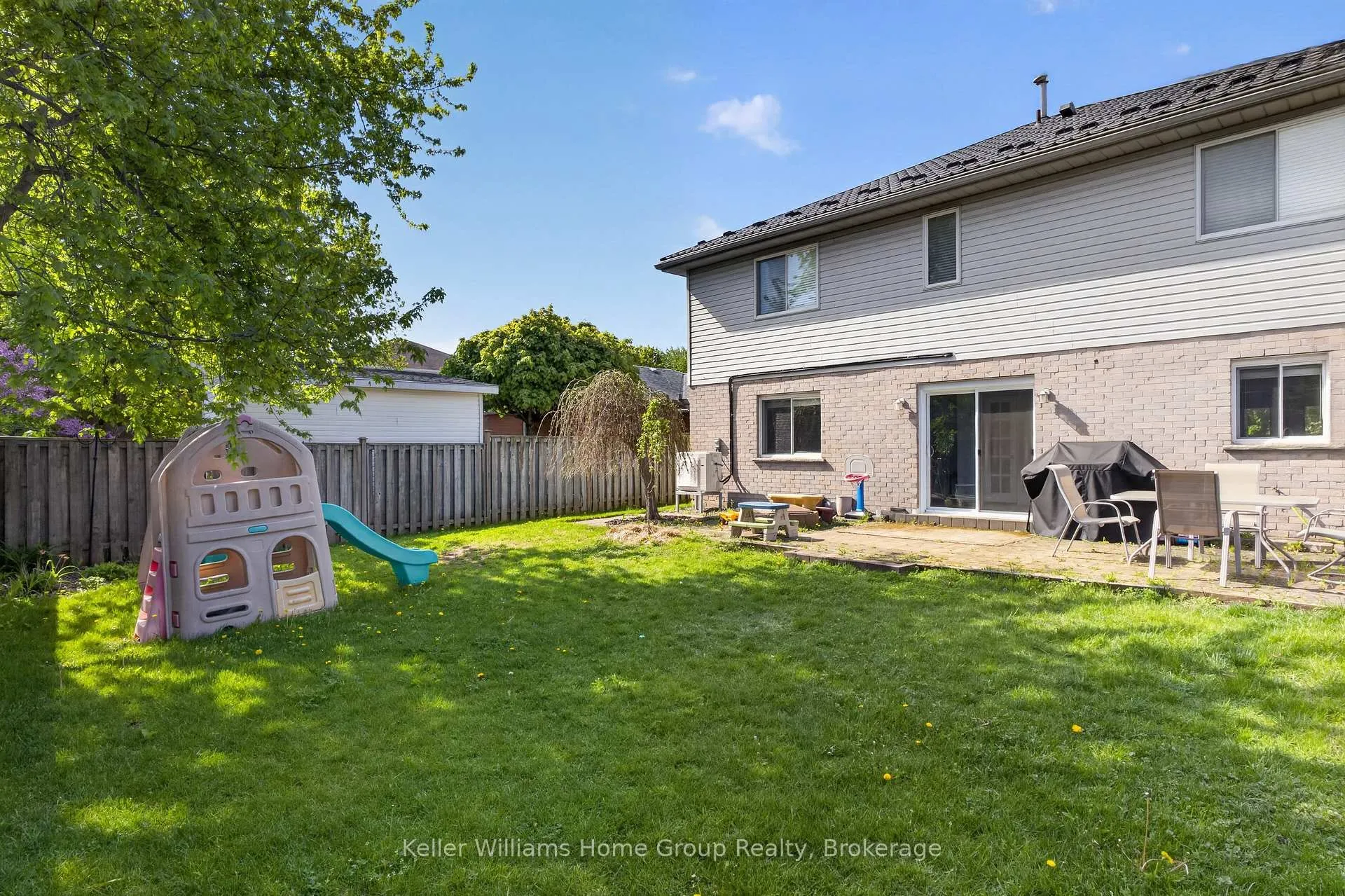 Photo 40 of 42 Freshmeadow Way, Guelph, Willow West/Sugarbush/West Acres — HOMEH
