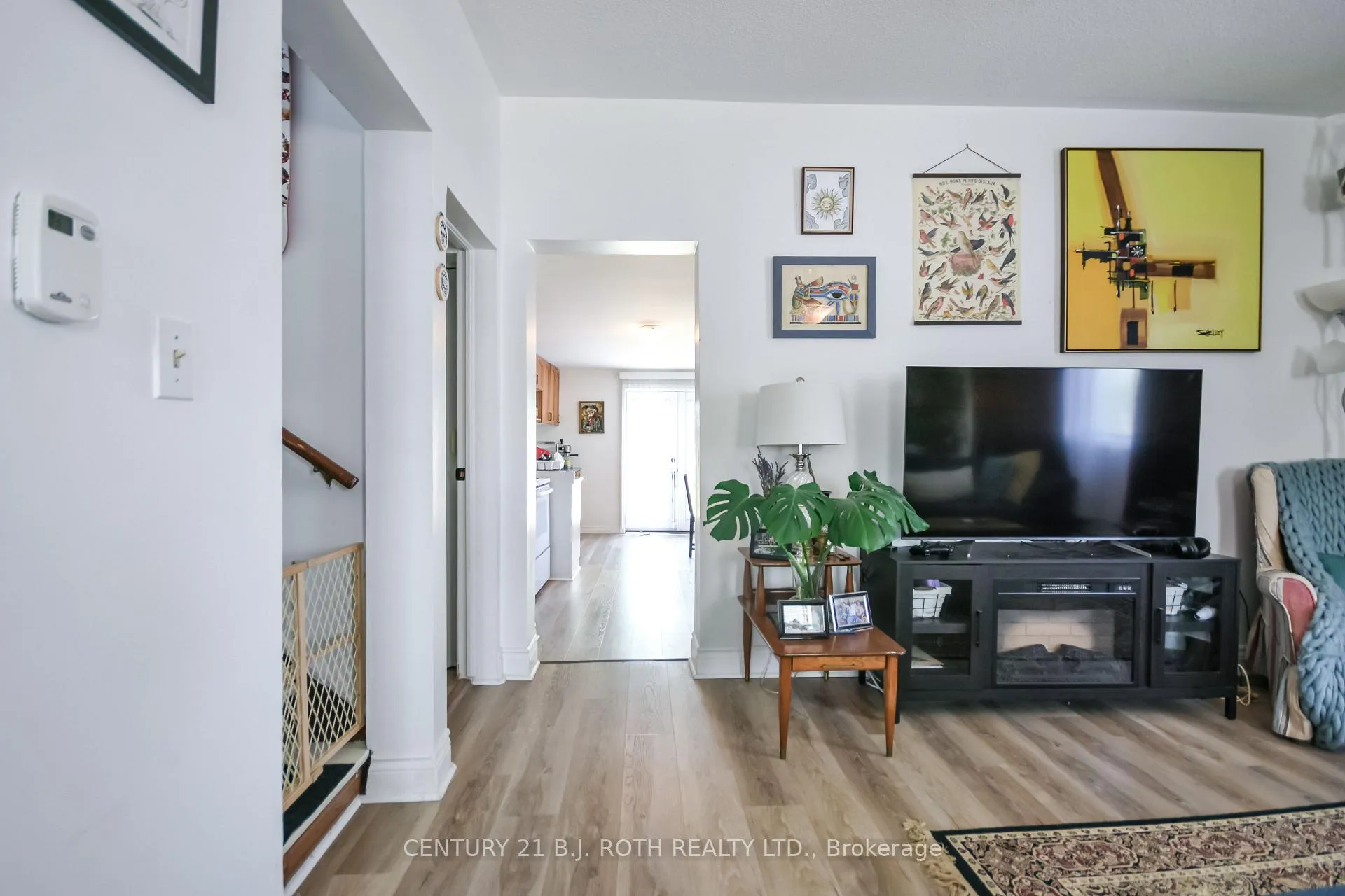 Photo 6 of 198 Barrie Road, Orillia — HOMEH