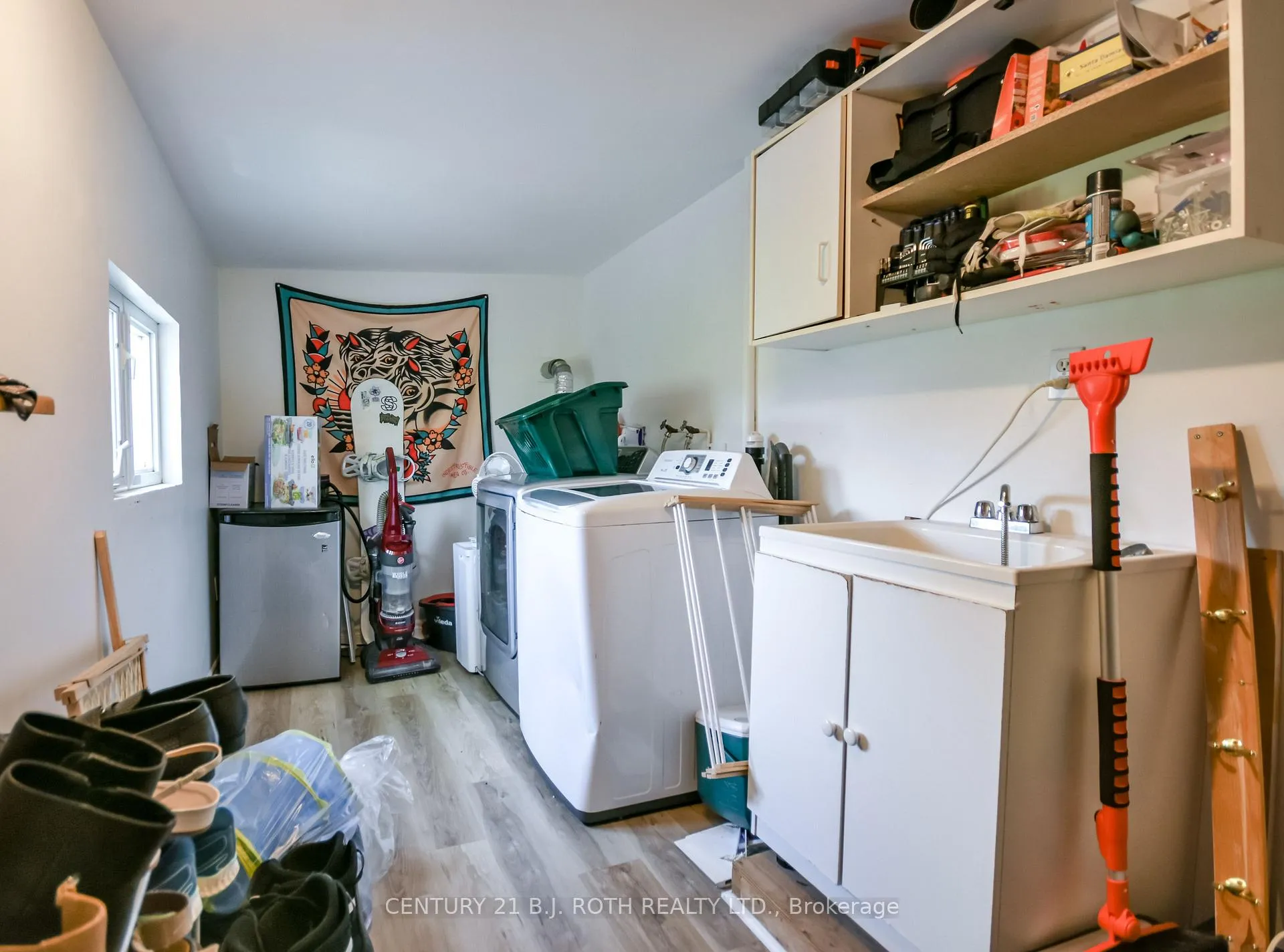 Photo 13 of 198 Barrie Road, Orillia — HOMEH