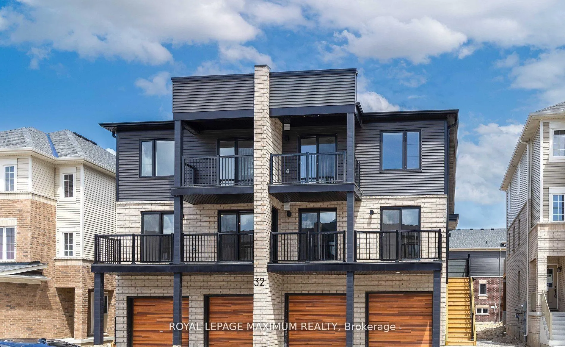 Photo 1 of Unit 4, 32 Wagon Lane, Barrie, Innis-Shore — HOMEH