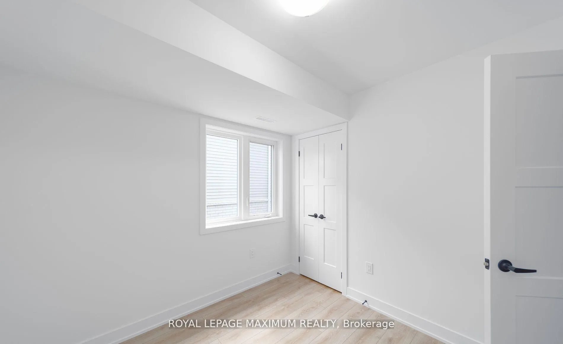 Photo 14 of Unit 4, 32 Wagon Lane, Barrie, Innis-Shore — HOMEH
