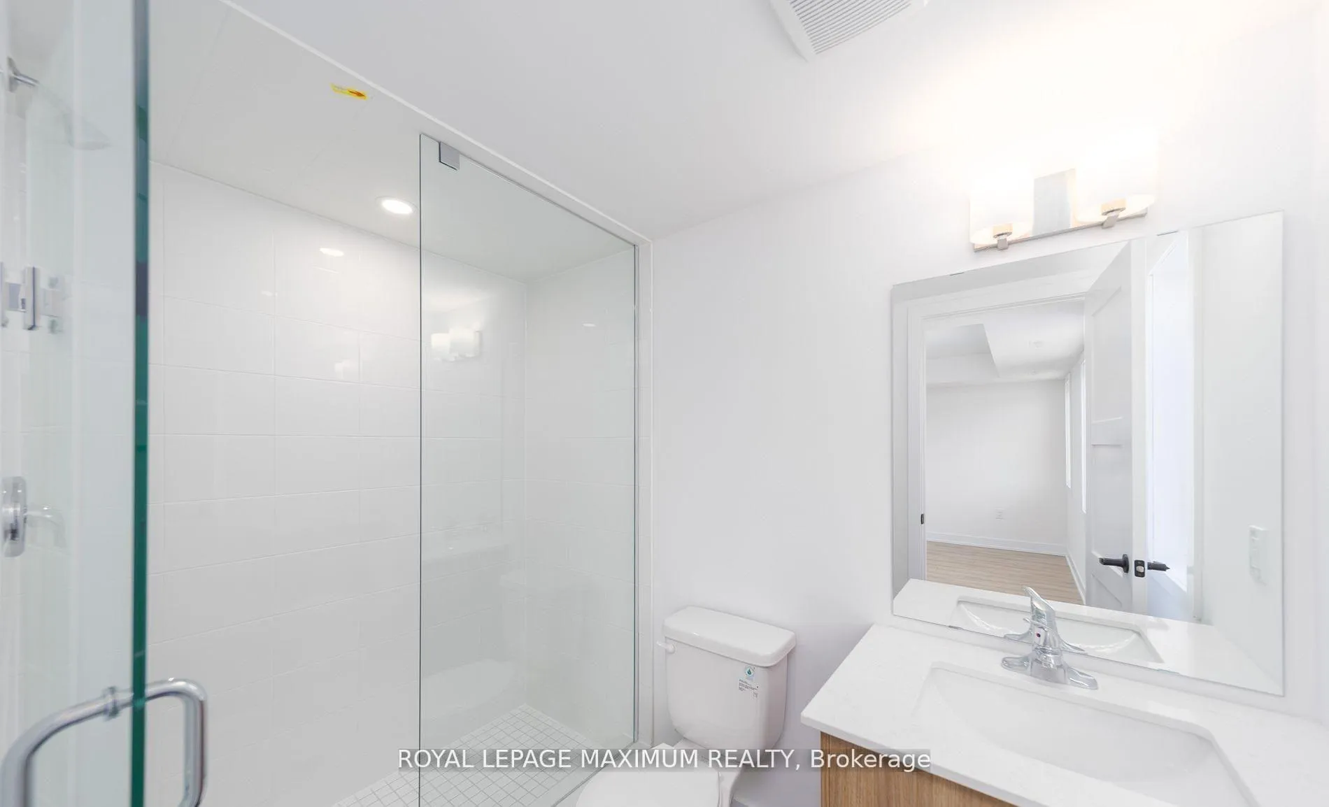 Photo 17 of Unit 4, 32 Wagon Lane, Barrie, Innis-Shore — HOMEH