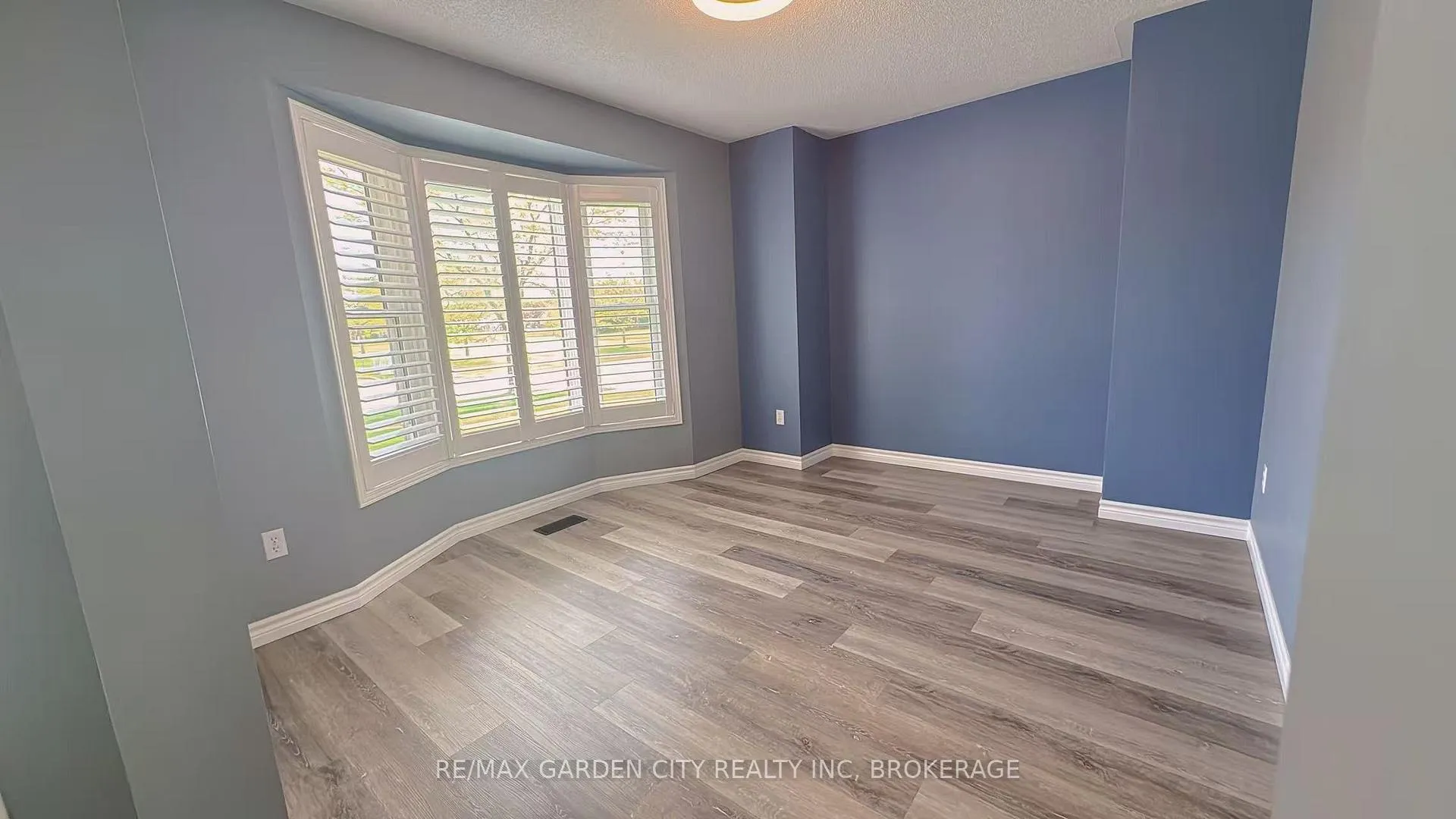 Photo 8 of 43 Westland Street, St. Catharines, Rykert/Vansickle — HOMEH