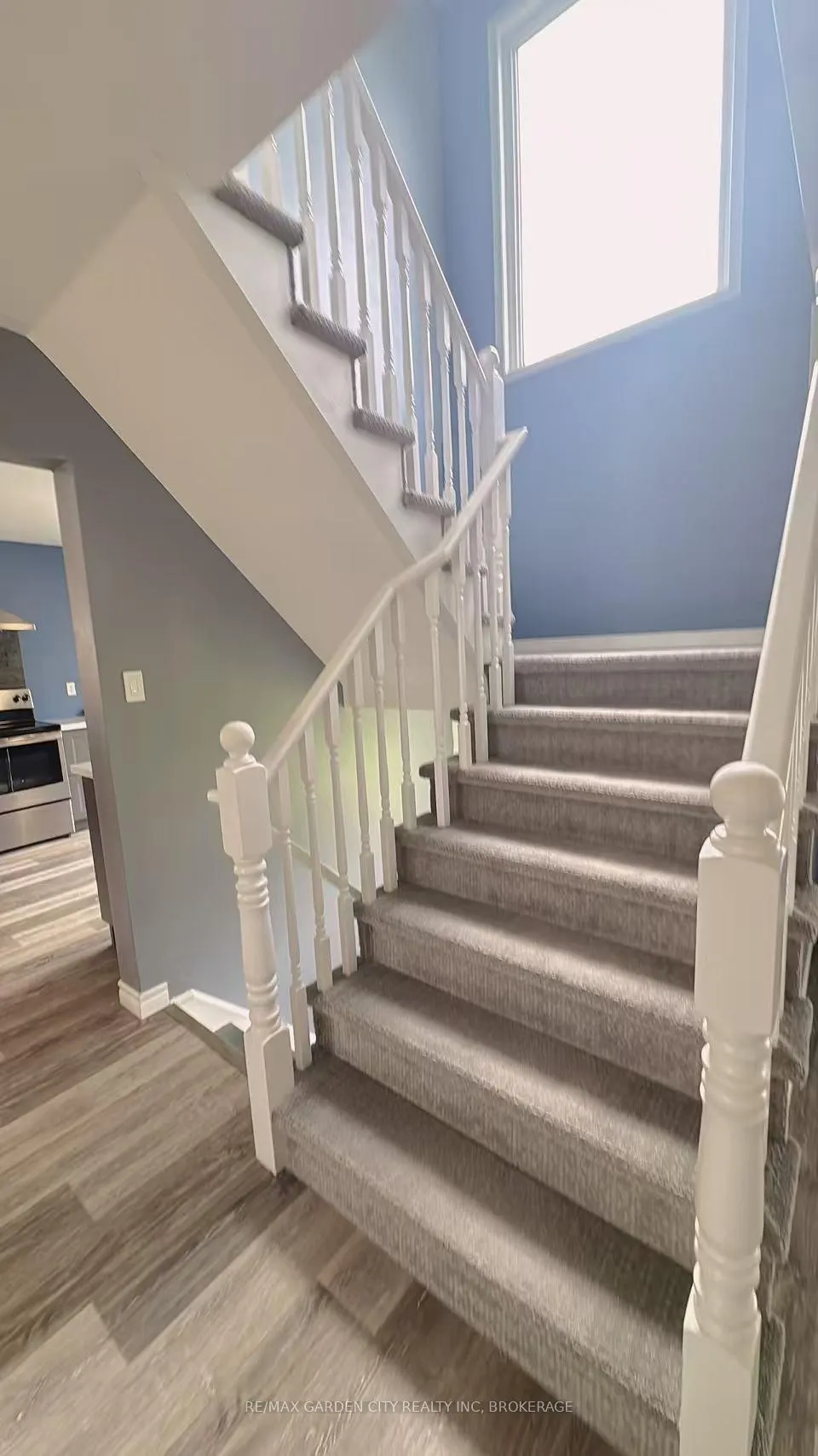 Photo 11 of 43 Westland Street, St. Catharines, Rykert/Vansickle — HOMEH