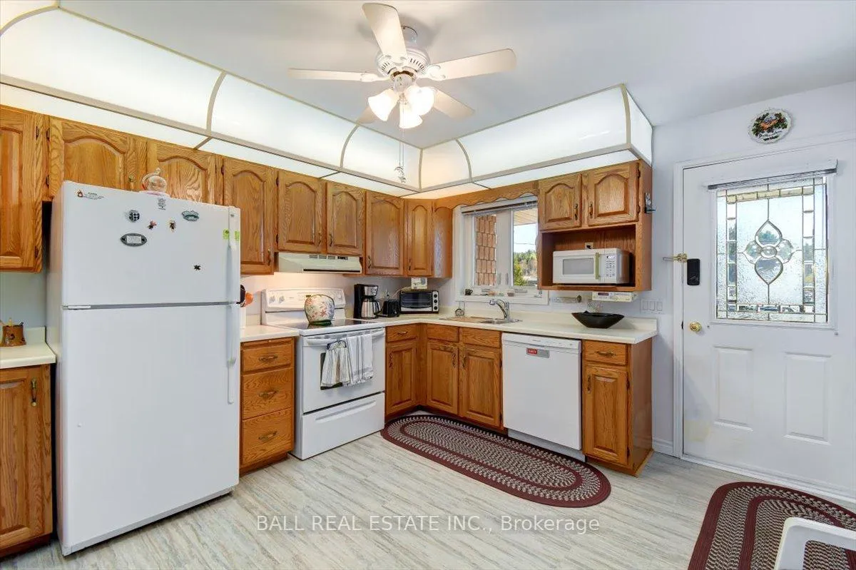 Photo 4 of Unit Unit #202, 16 Alice Street, Bancroft, Bancroft Ward — HOMEH