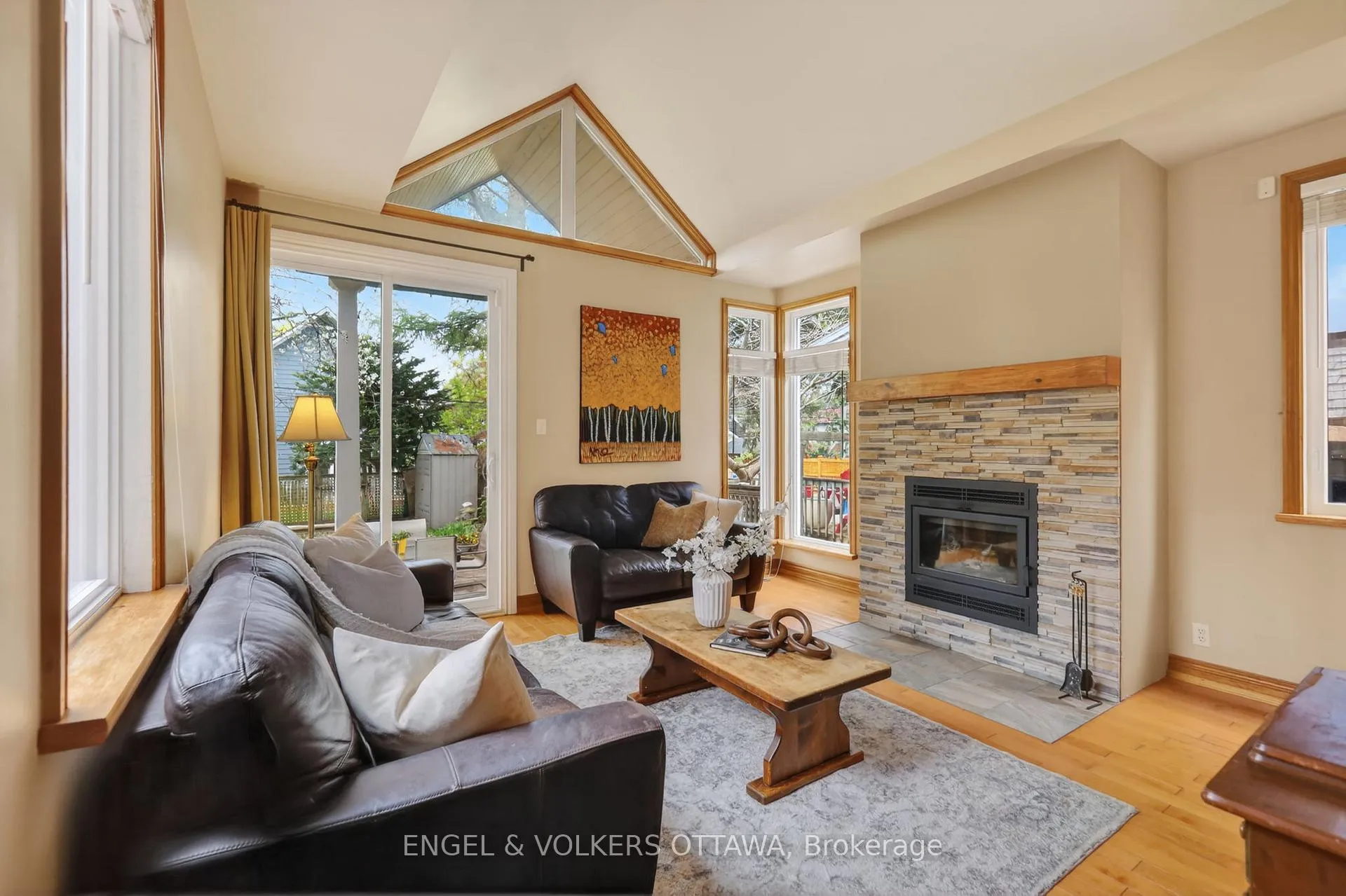 Photo 12 of 34 Ella Street, Ottawa, Glebe — HOMEH