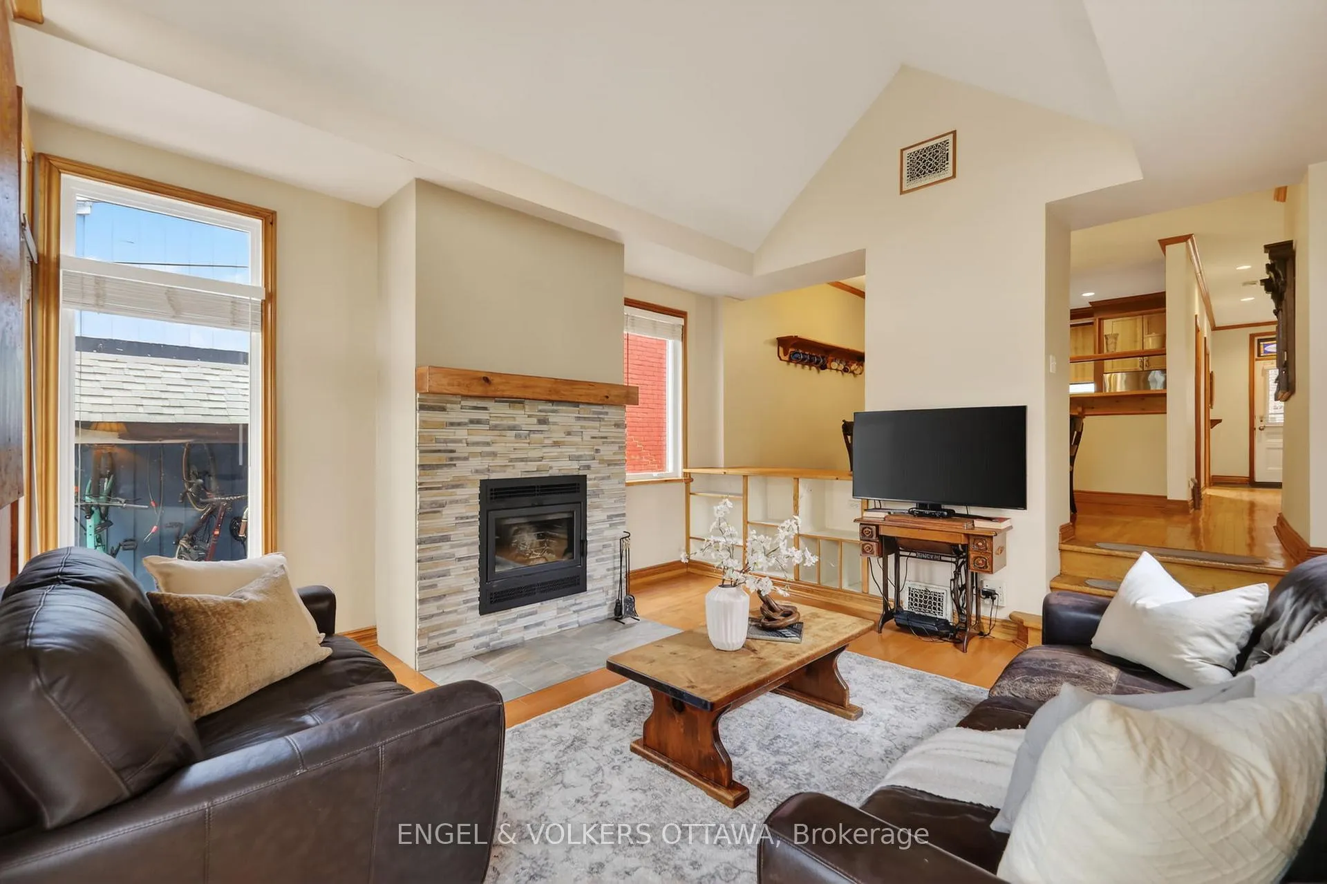 Photo 15 of 34 Ella Street, Ottawa, Glebe — HOMEH