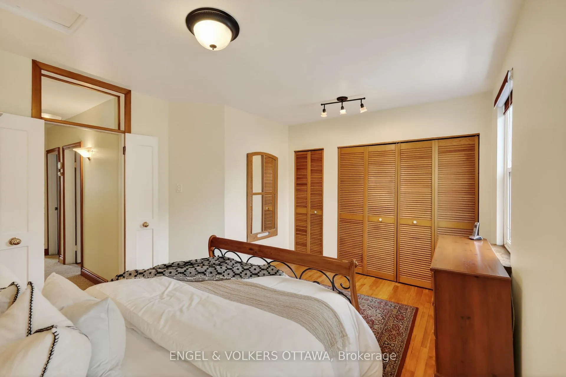 Photo 19 of 34 Ella Street, Ottawa, Glebe — HOMEH