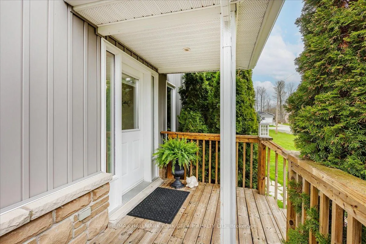 Photo 9 of 94 Riverview Beach Road, Georgina, Pefferlaw — HOMEH