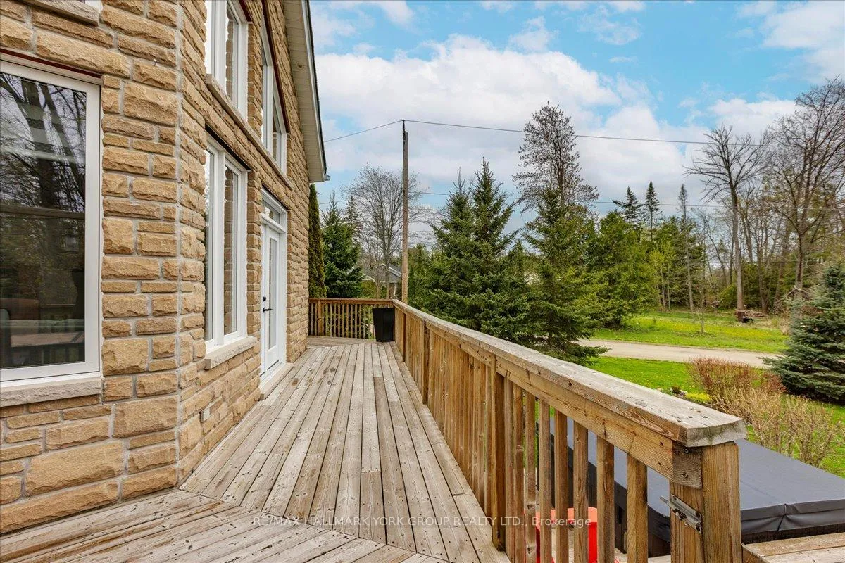 Photo 32 of 94 Riverview Beach Road, Georgina, Pefferlaw — HOMEH