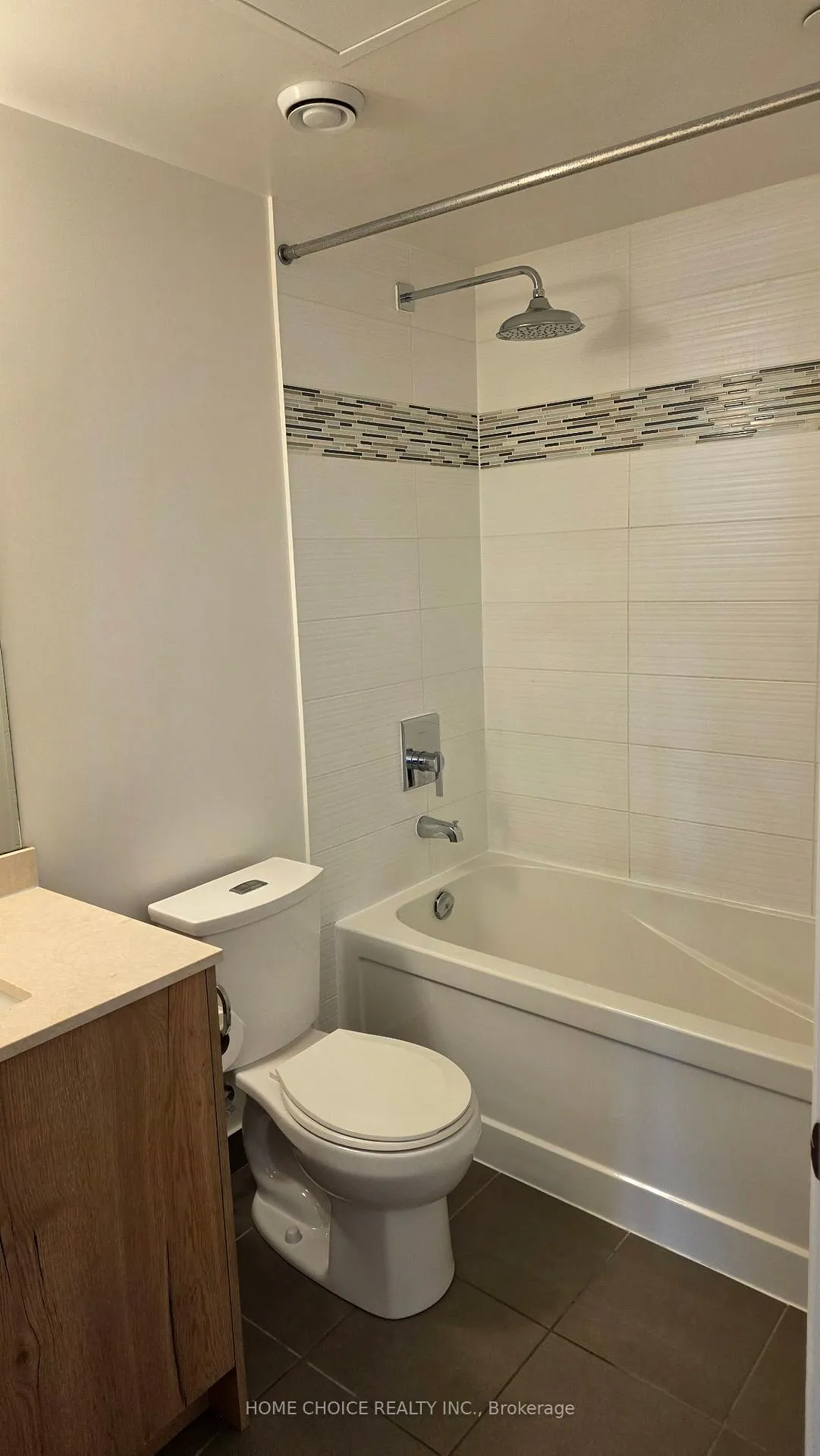 Photo 13 of Unit PH103, 7165 Yonge Street, Markham, Grandview — HOMEH