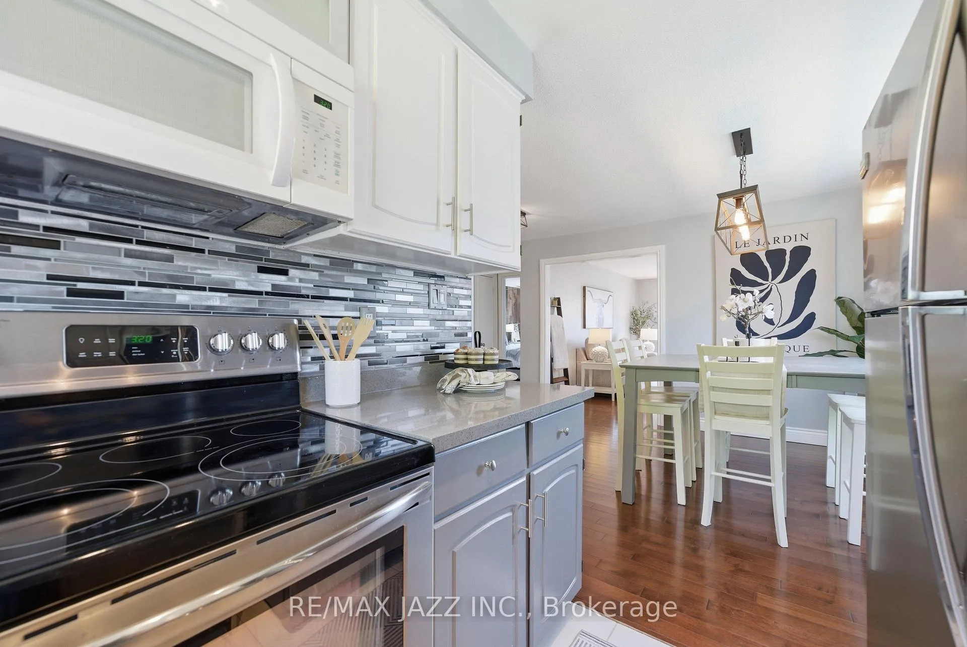 Photo 7 of 50 Hartsfield Drive, Clarington, Courtice — HOMEH
