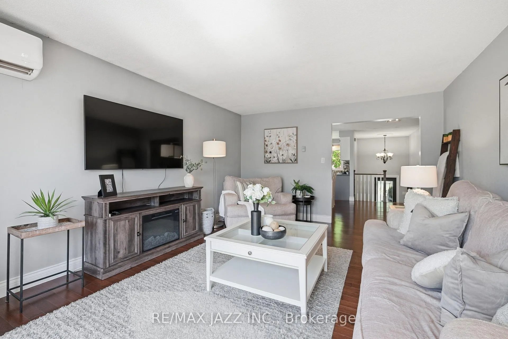Photo 11 of 50 Hartsfield Drive, Clarington, Courtice — HOMEH