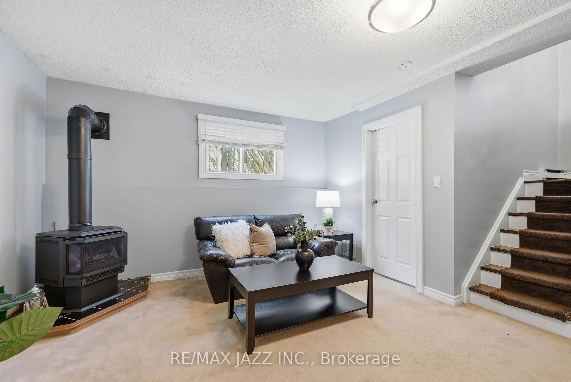 Photo 20 of 50 Hartsfield Drive, Clarington, Courtice — HOMEH