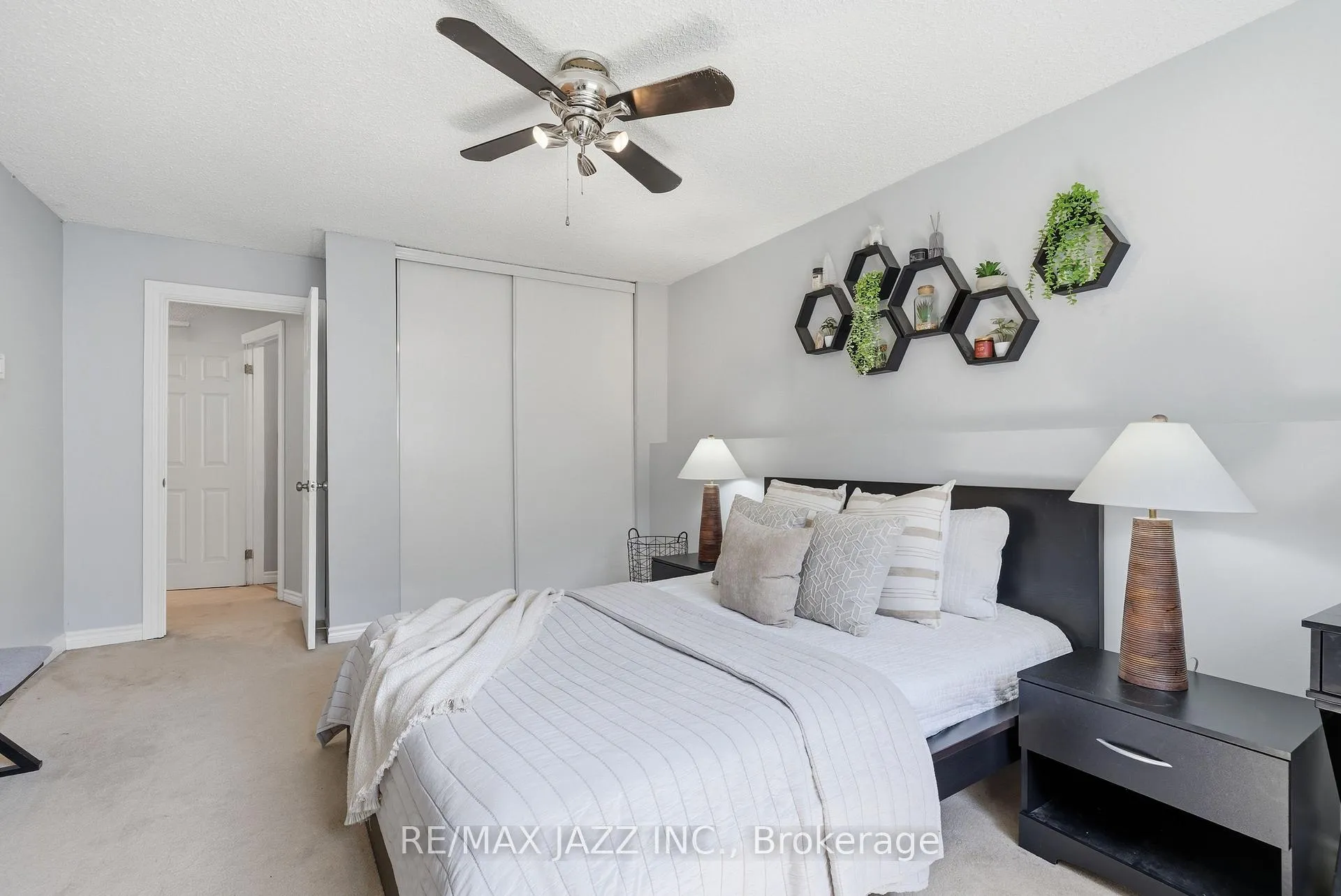 Photo 23 of 50 Hartsfield Drive, Clarington, Courtice — HOMEH