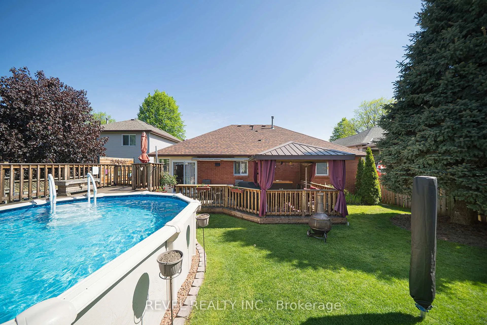 Photo 36 of 25 Maplecrest Lane, Brantford — HOMEH