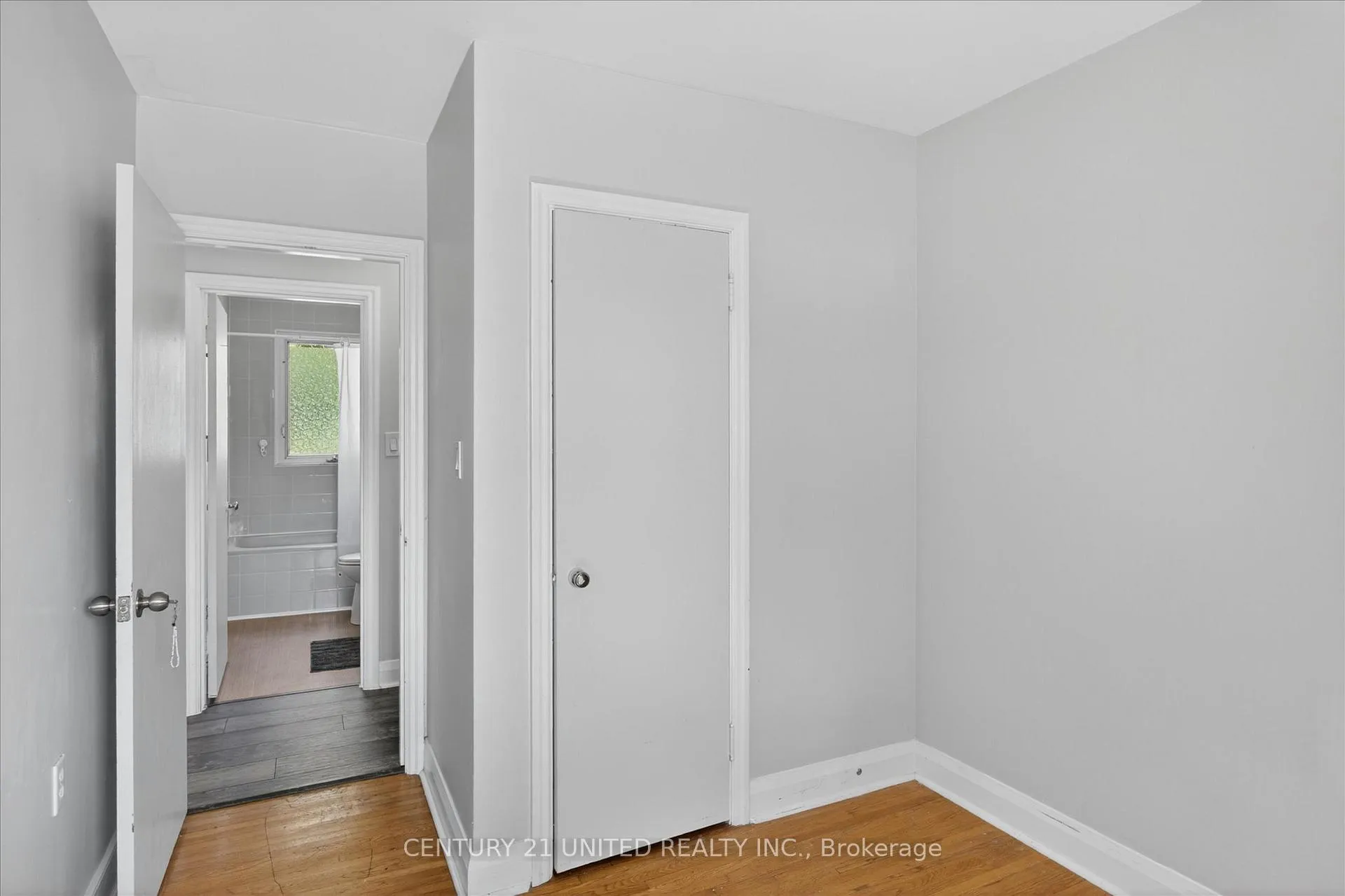 Photo 28 of 818 Rishor Crescent, Peterborough, Northcrest Ward 5 — HOMEH