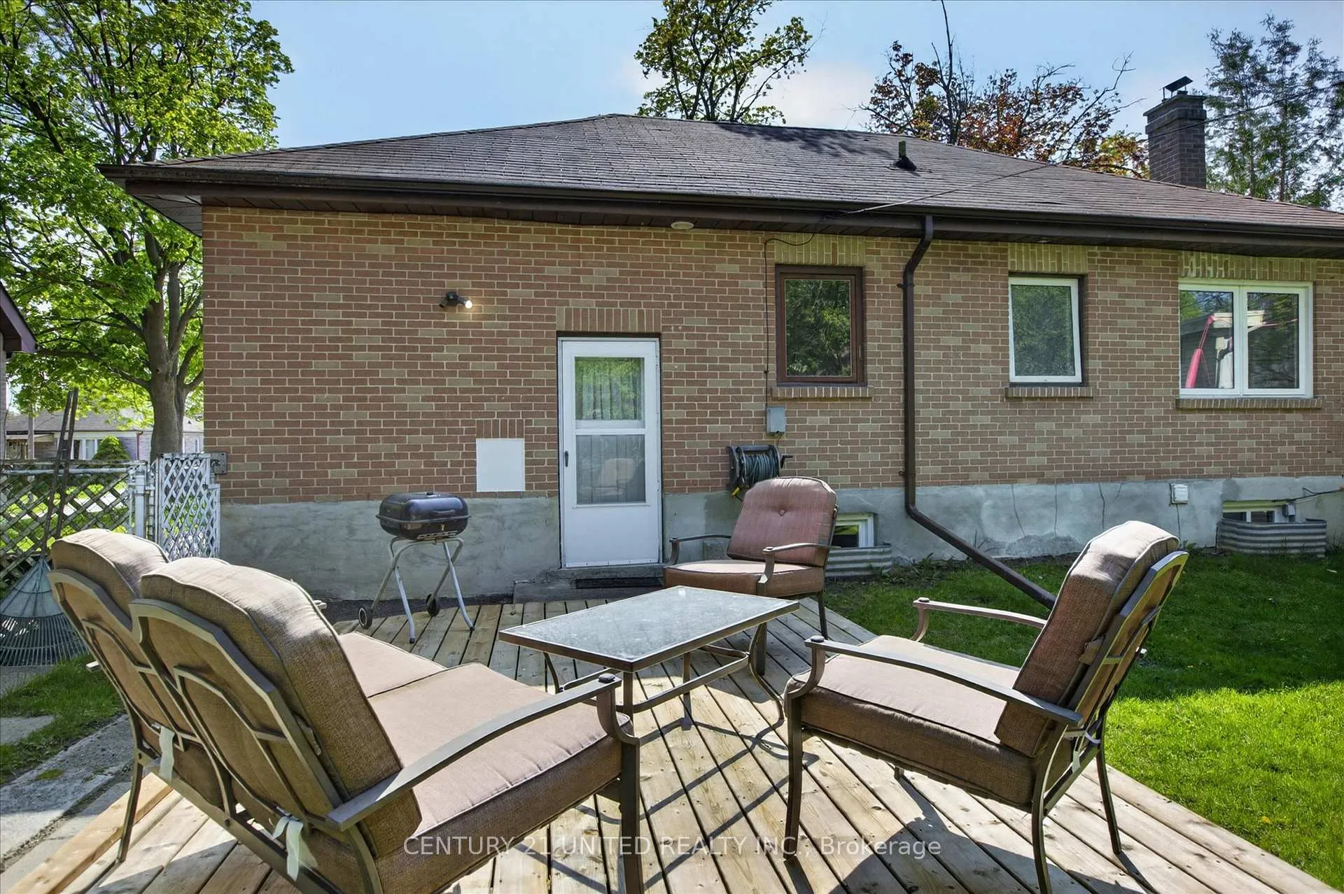 Photo 43 of 818 Rishor Crescent, Peterborough, Northcrest Ward 5 — HOMEH