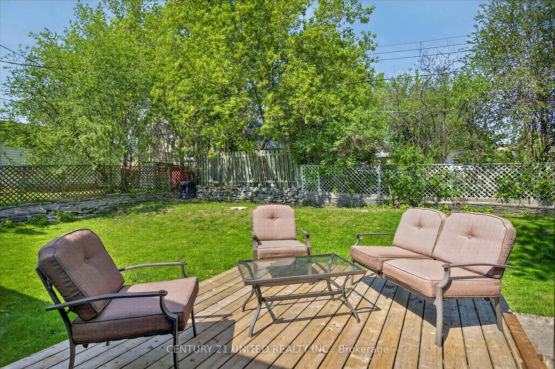 Photo 44 of 818 Rishor Crescent, Peterborough, Northcrest Ward 5 — HOMEH