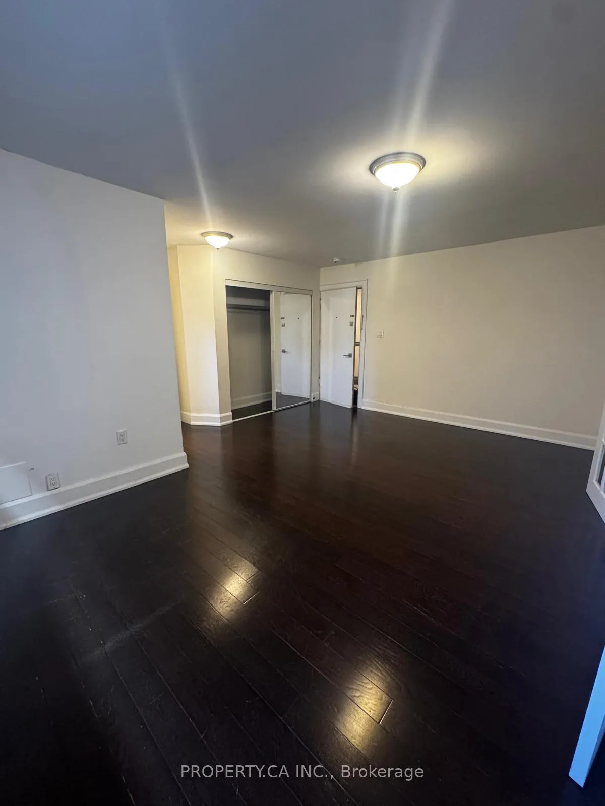 Photo 5 of Unit 11B, 849 Broadview Avenue E, Toronto, Danforth — HOMEH