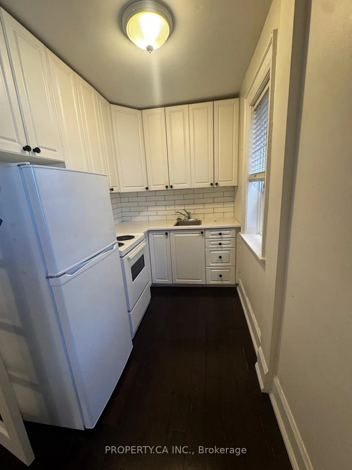 Photo 7 of Unit 11B, 849 Broadview Avenue E, Toronto, Danforth — HOMEH