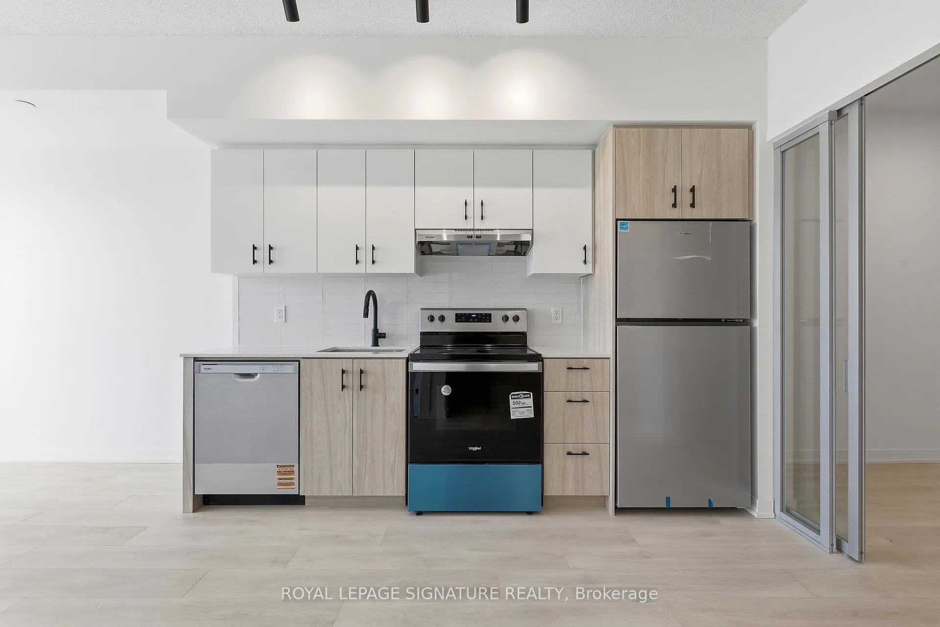 Photo 3 of Unit 415, 4853 Thomas Alton Boulevard, Burlington, Alton — HOMEH