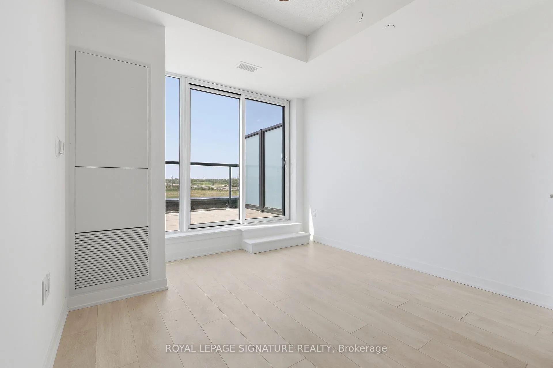 Photo 5 of Unit 415, 4853 Thomas Alton Boulevard, Burlington, Alton — HOMEH