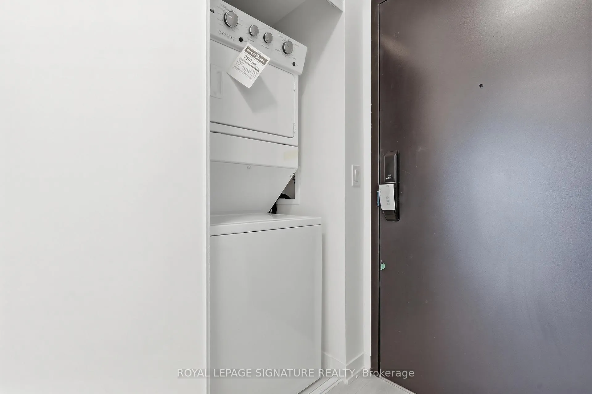 Photo 15 of Unit 415, 4853 Thomas Alton Boulevard, Burlington, Alton — HOMEH