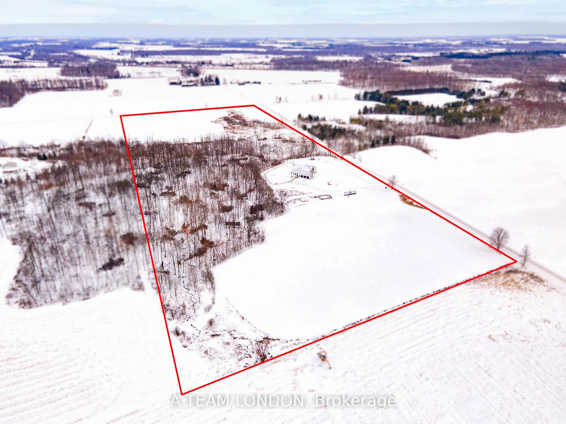 Photo 2 of 21298 Springfield Road, Southwest Middlesex, Rural Southwest Middlesex — HOMEH