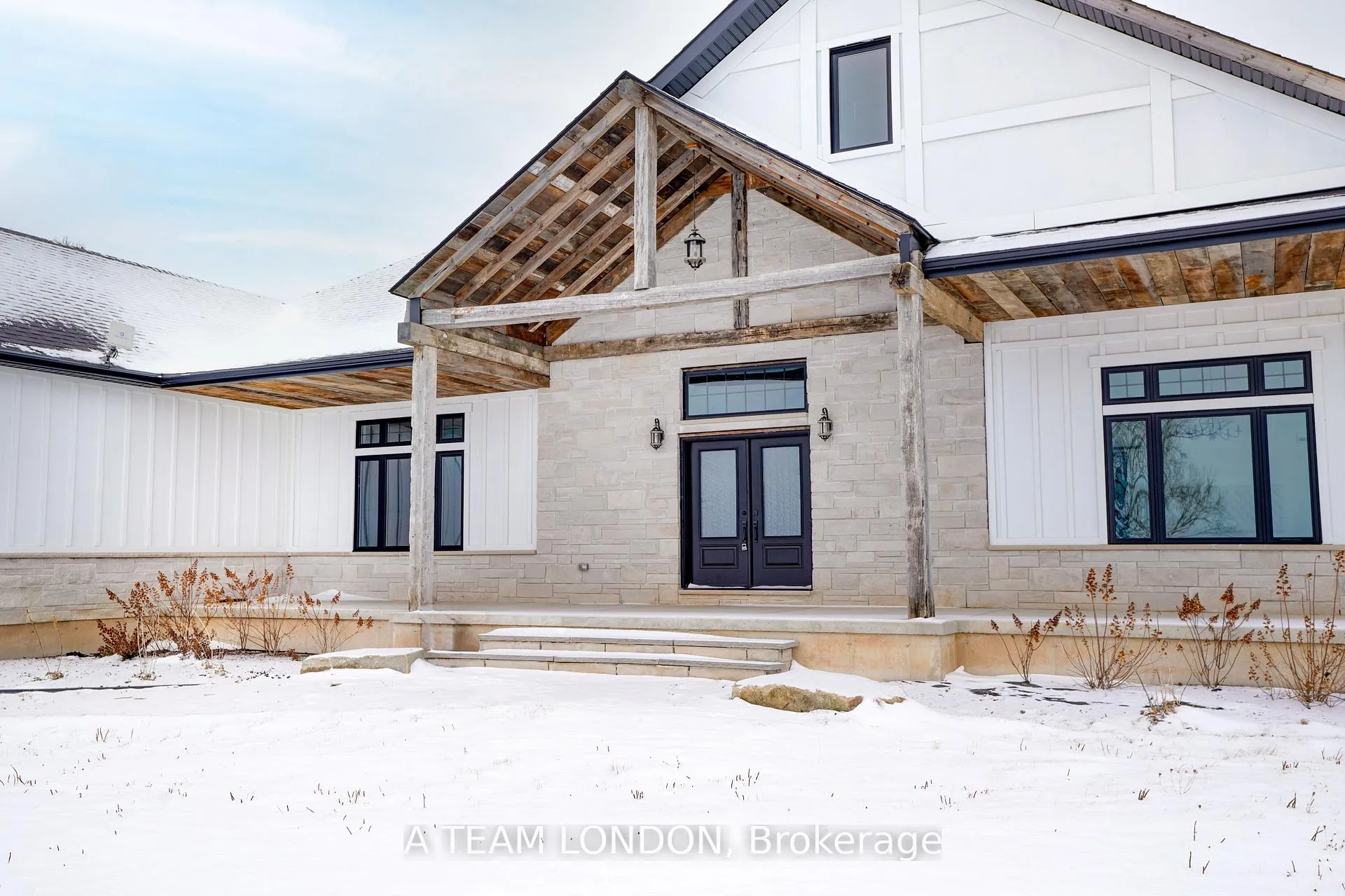 Photo 6 of 21298 Springfield Road, Southwest Middlesex, Rural Southwest Middlesex — HOMEH