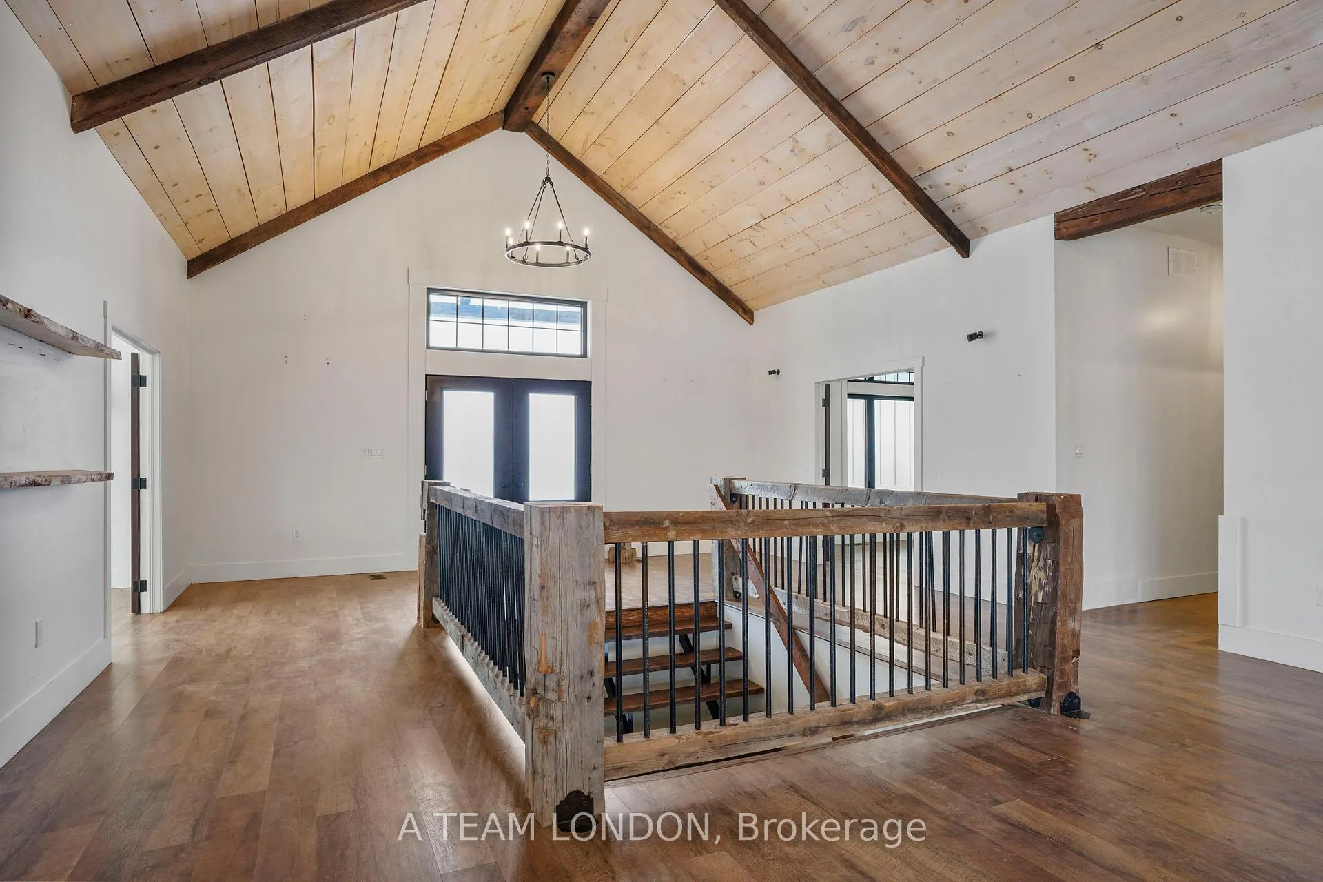 Photo 8 of 21298 Springfield Road, Southwest Middlesex, Rural Southwest Middlesex — HOMEH