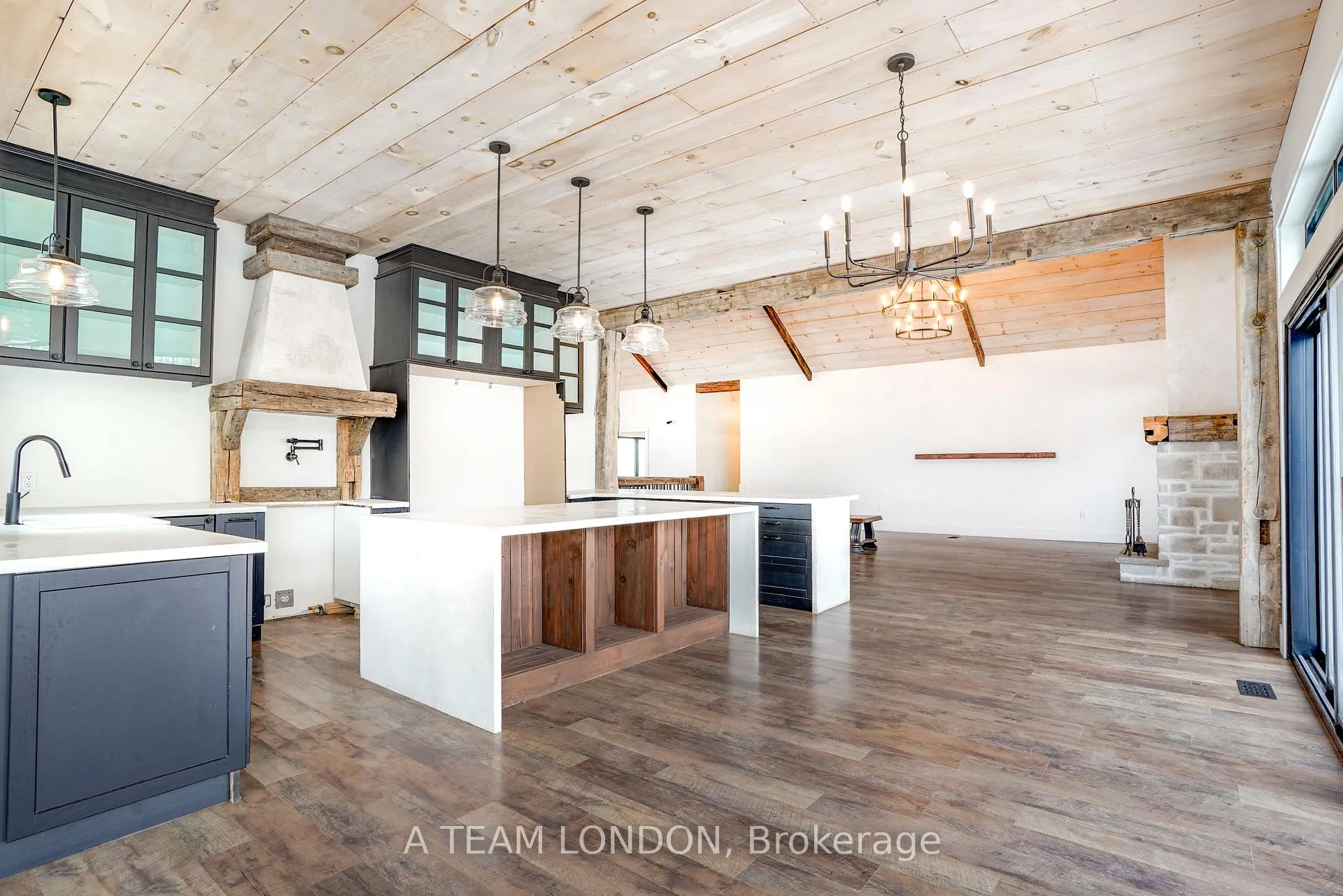 Photo 15 of 21298 Springfield Road, Southwest Middlesex, Rural Southwest Middlesex — HOMEH